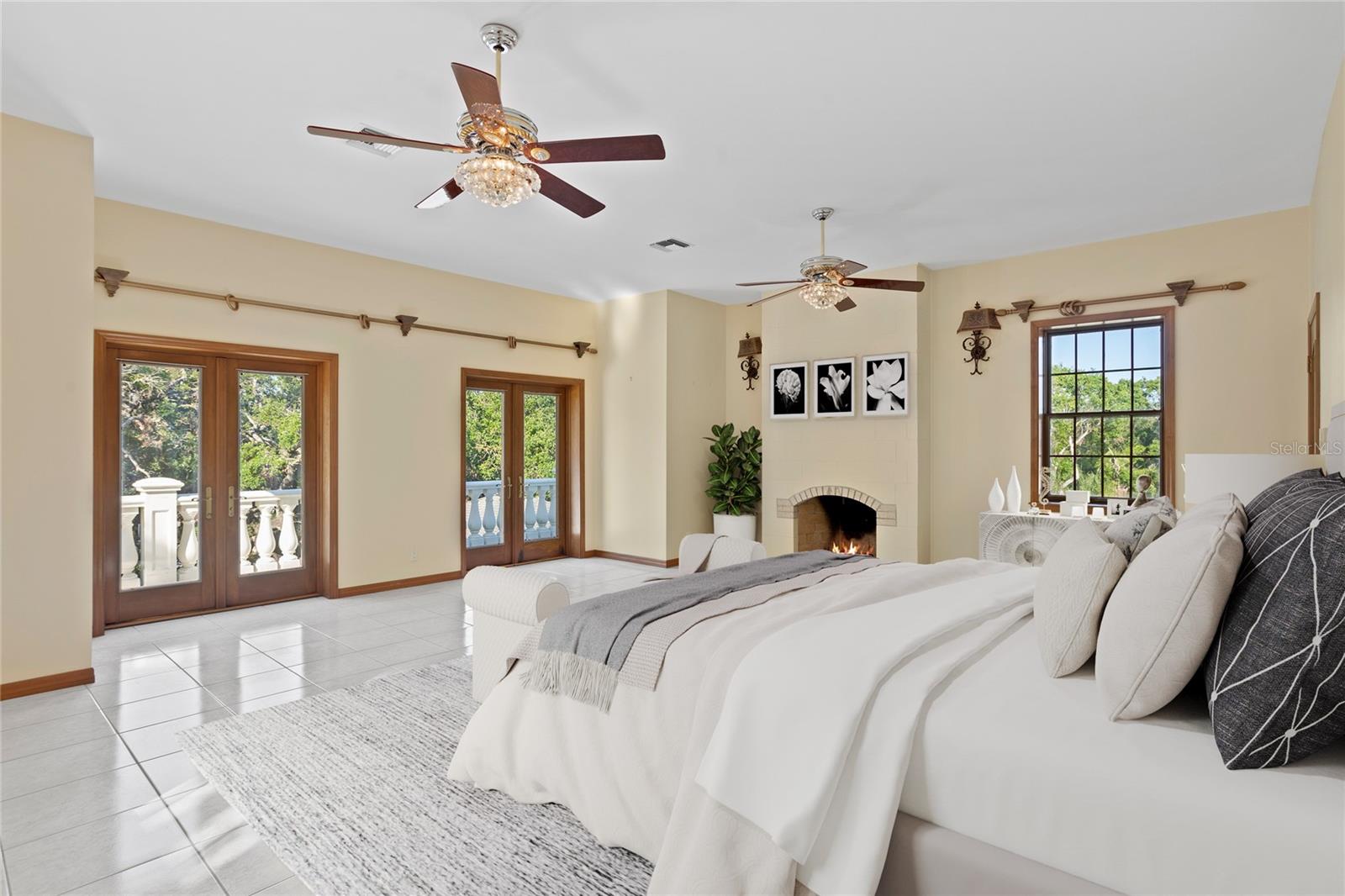 GATEHOUSE WOODS - Residential