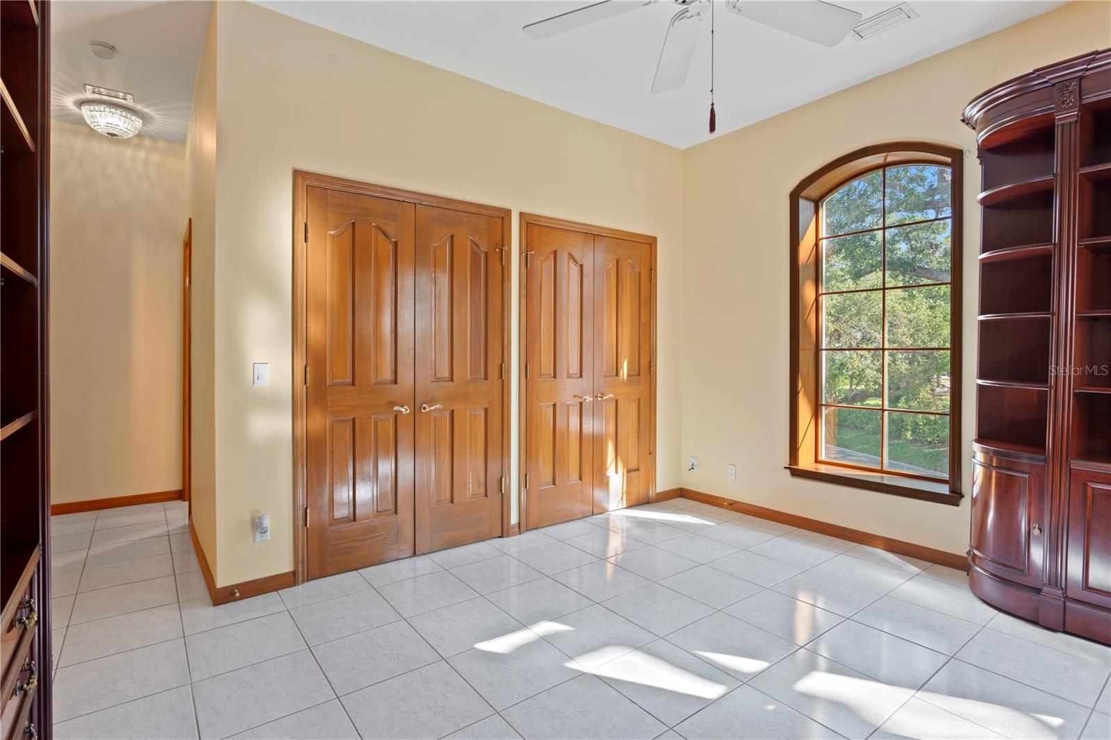 GATEHOUSE WOODS - Residential