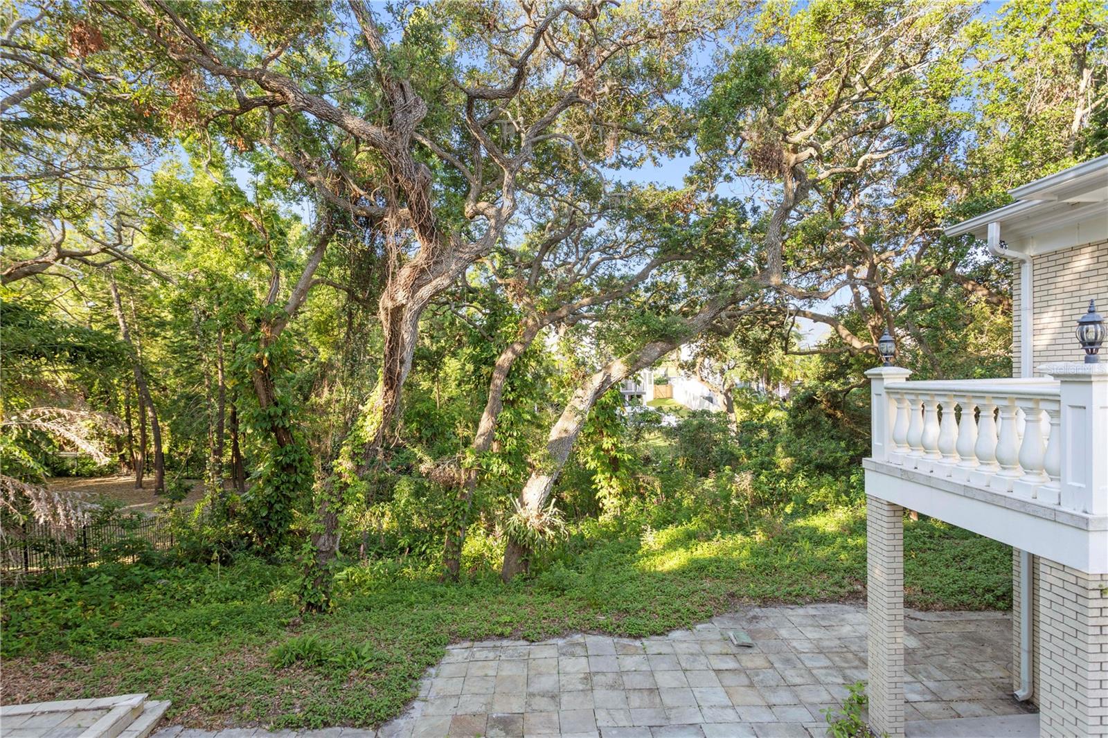 GATEHOUSE WOODS - Residential