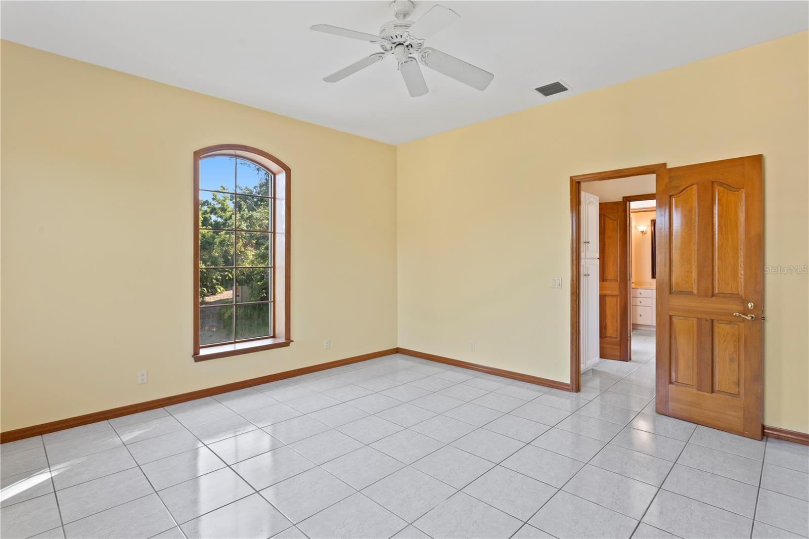 GATEHOUSE WOODS - Residential
