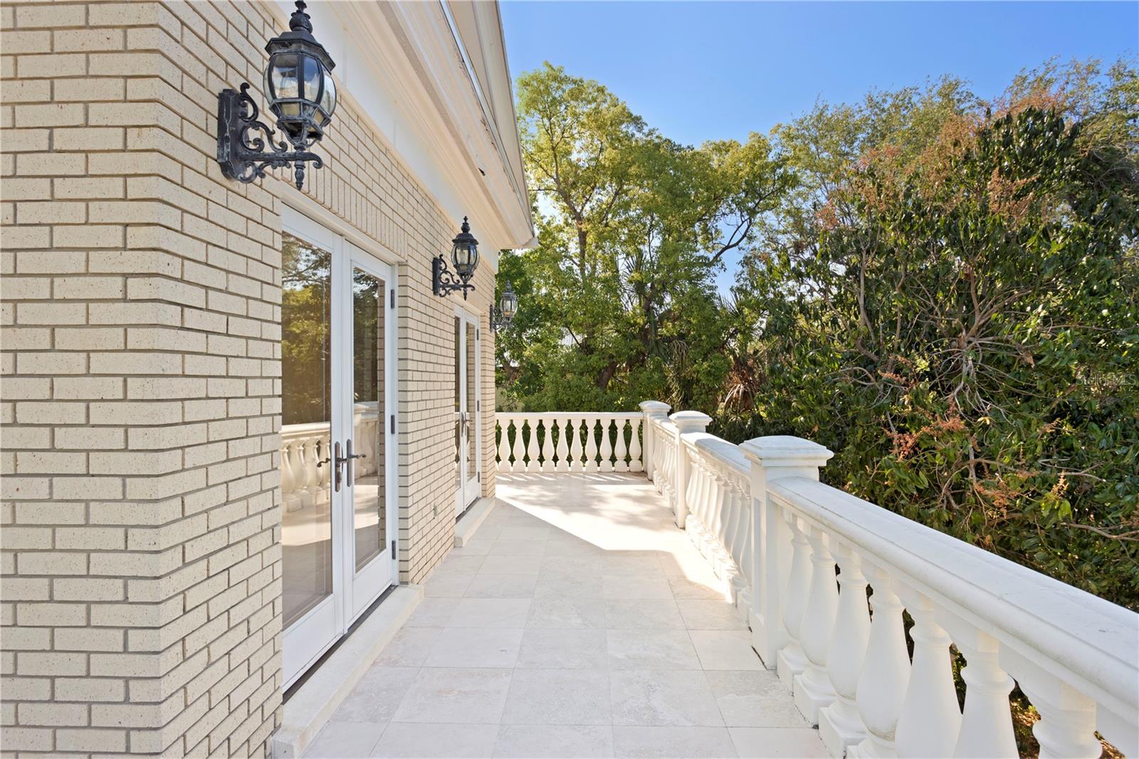 GATEHOUSE WOODS - Residential