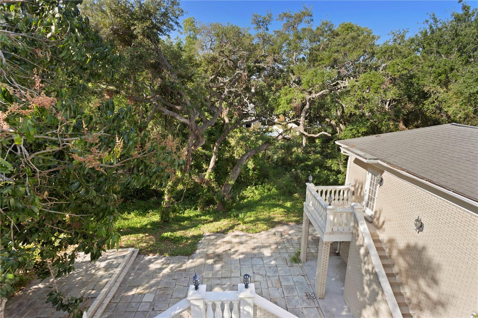 GATEHOUSE WOODS - Residential