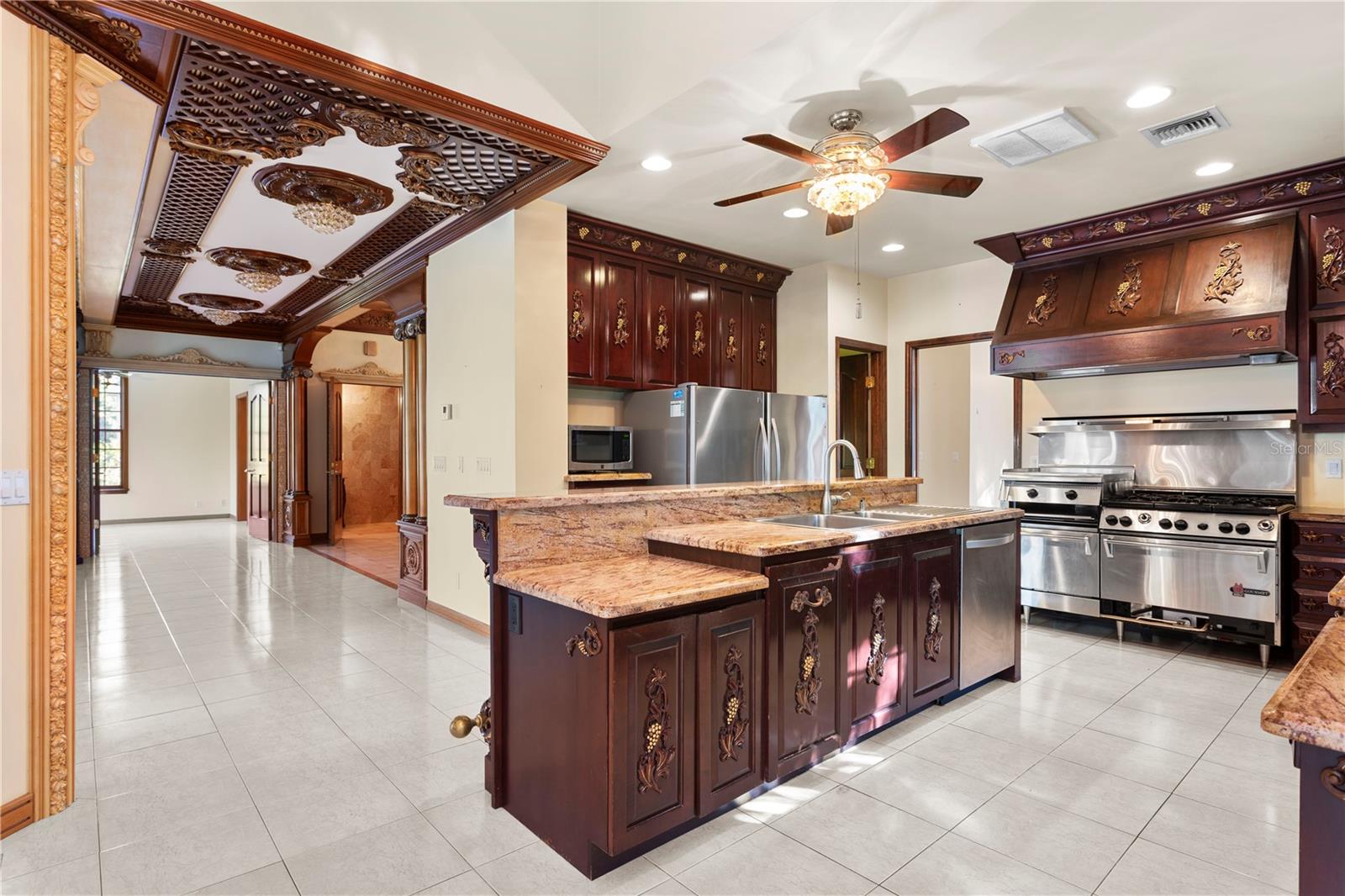 GATEHOUSE WOODS - Residential
