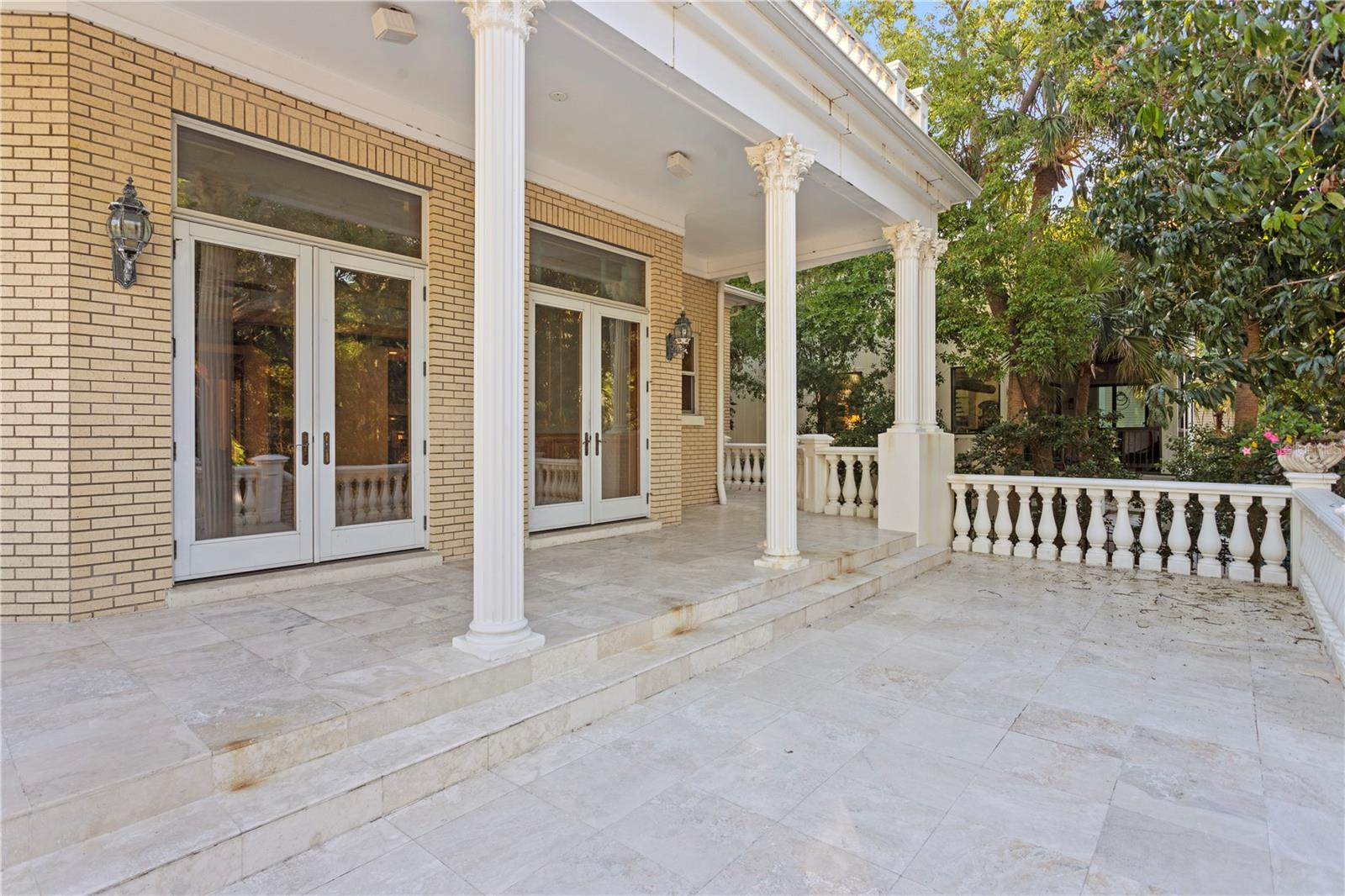 GATEHOUSE WOODS - Residential