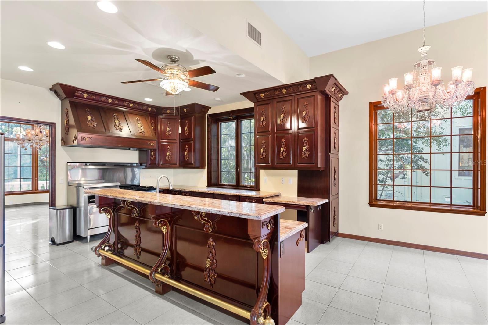 GATEHOUSE WOODS - Residential