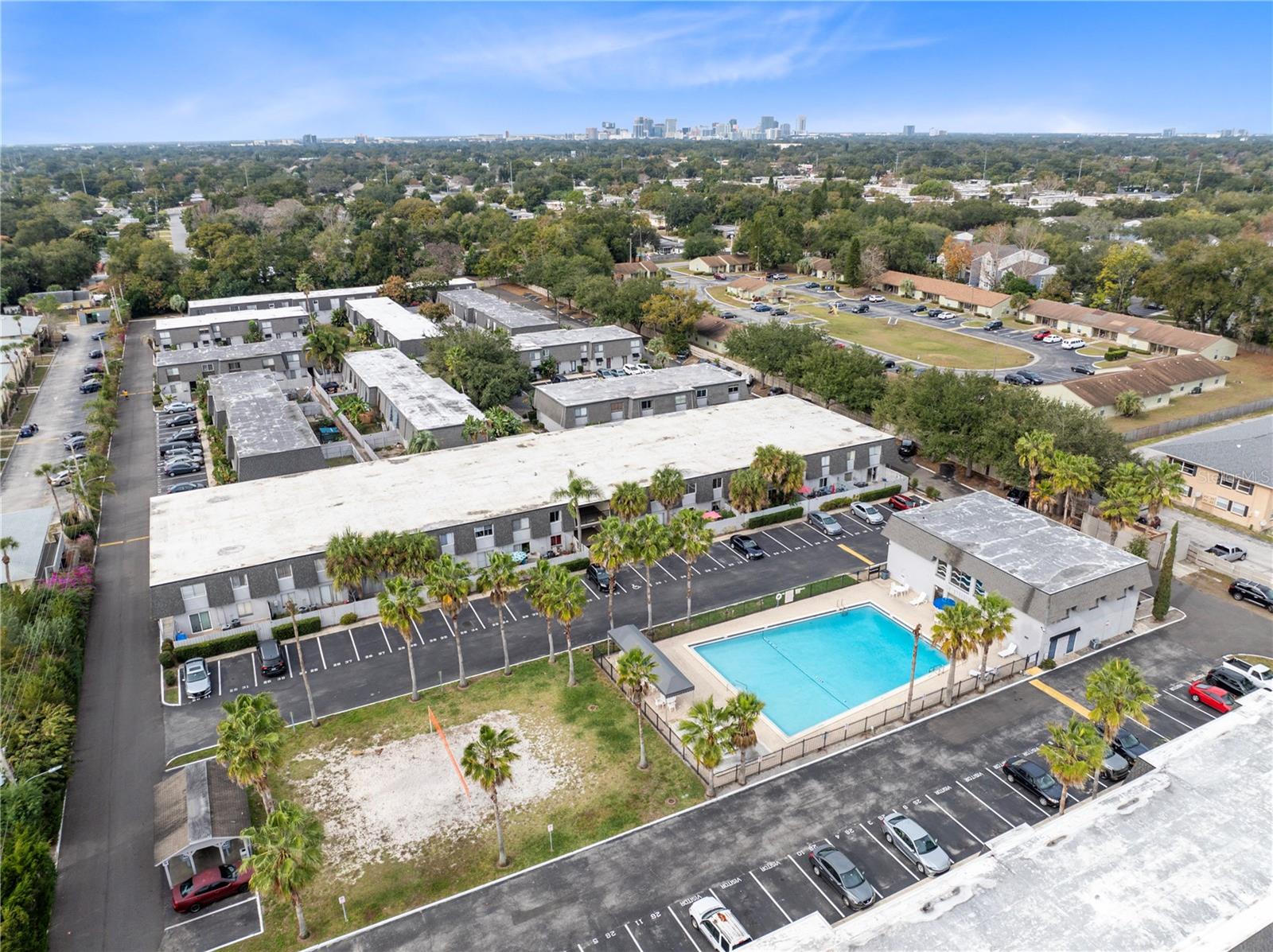 METRO AT MICHIGAN PARK CONDO - Residential