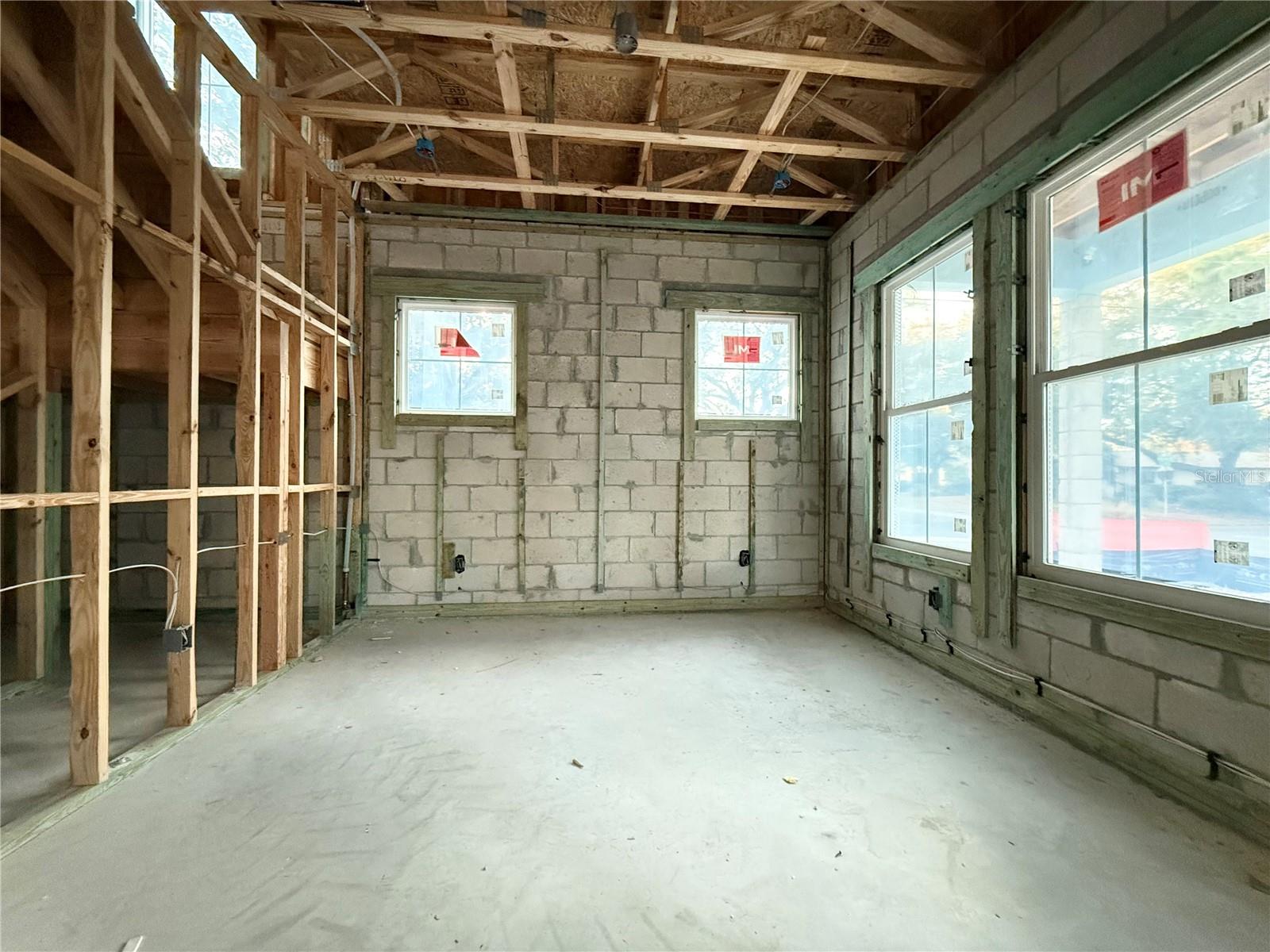 LA SALLE GARDENS - Residential