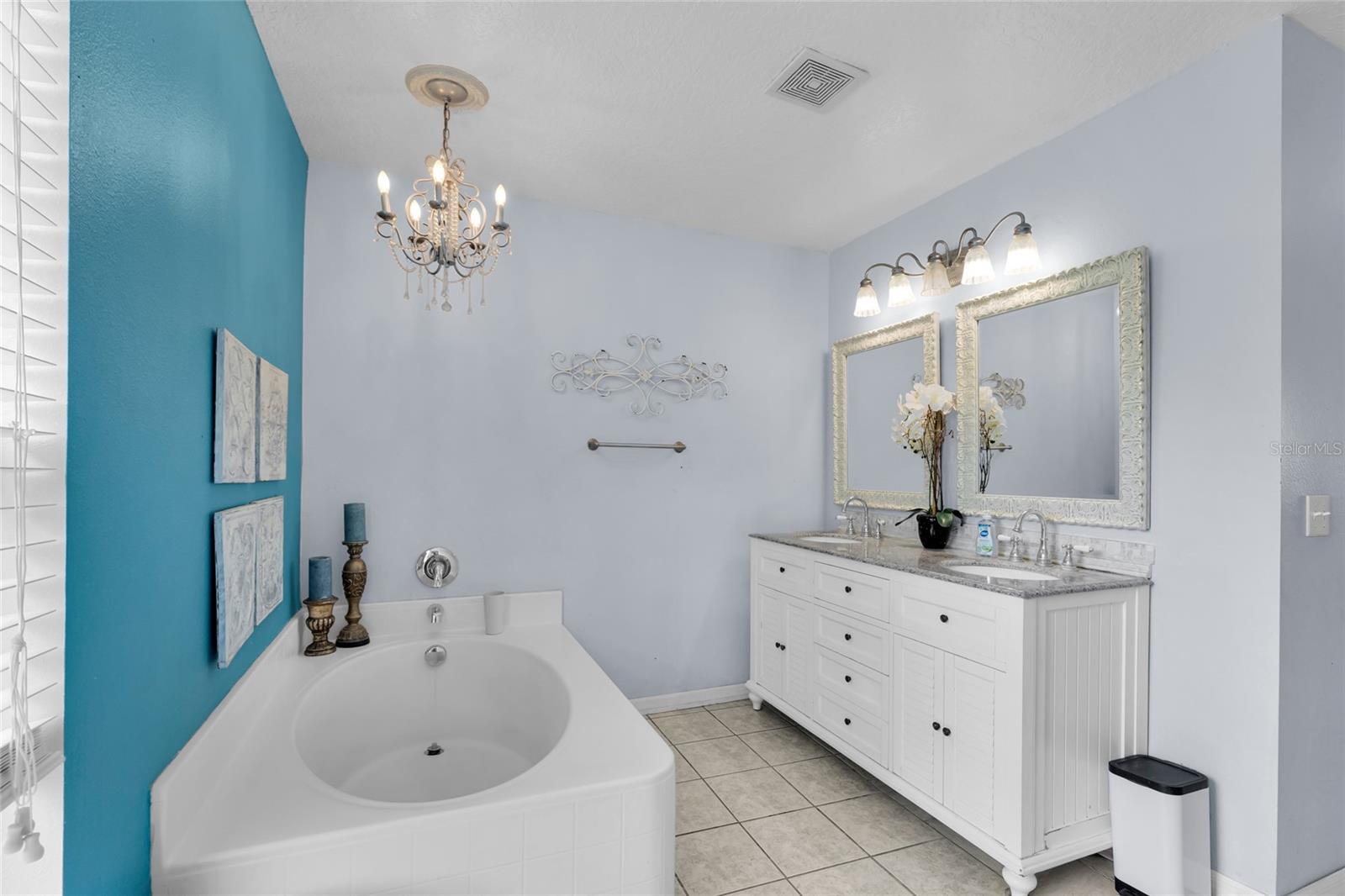 OCALA WATERWAY ESTATE - Residential