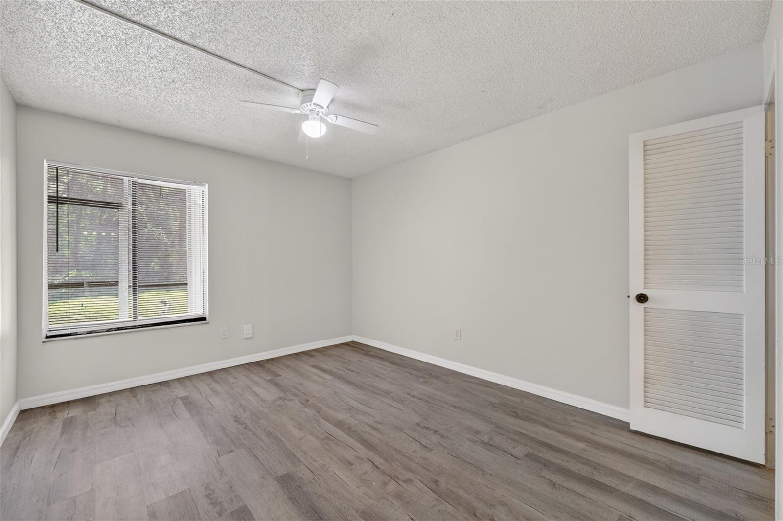 RAINTREE VILLAGE CONDO N - Residential