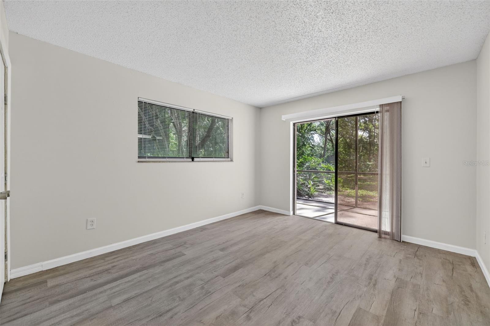 RAINTREE VILLAGE CONDO N - Residential
