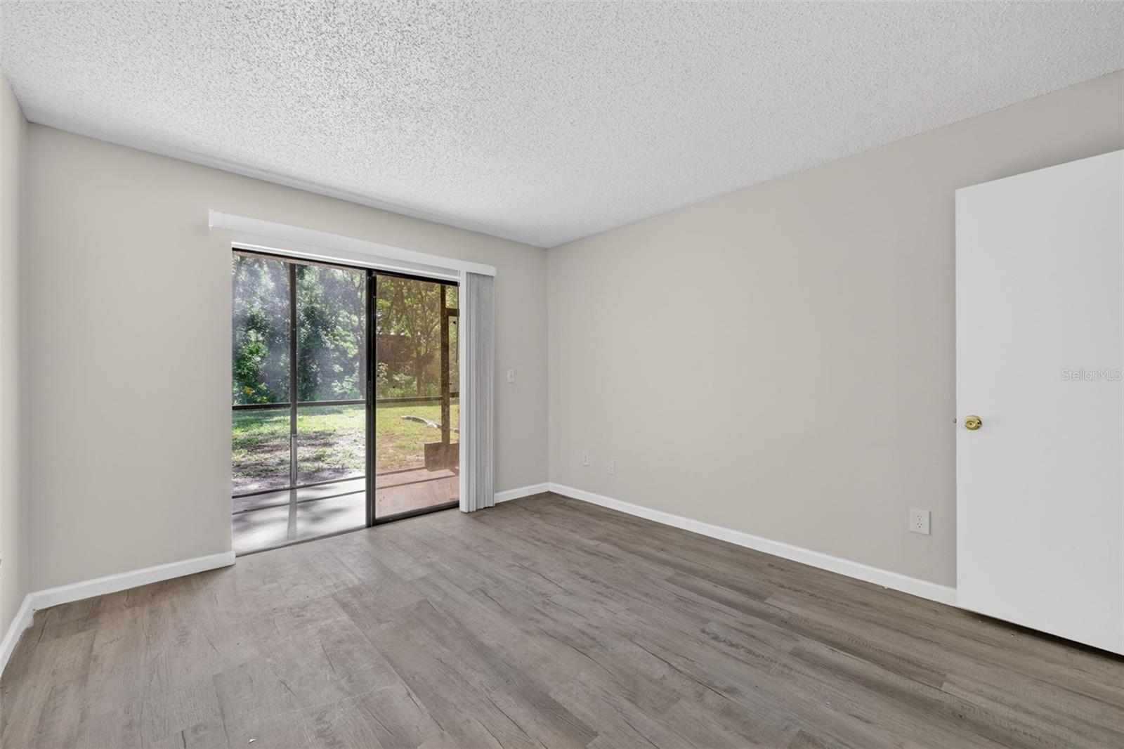 RAINTREE VILLAGE CONDO N - Residential