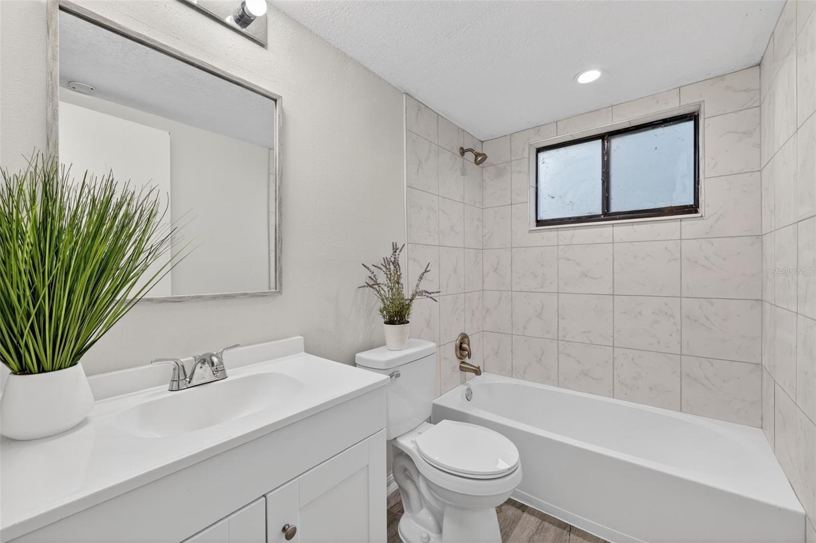 RAINTREE VILLAGE CONDO N - Residential