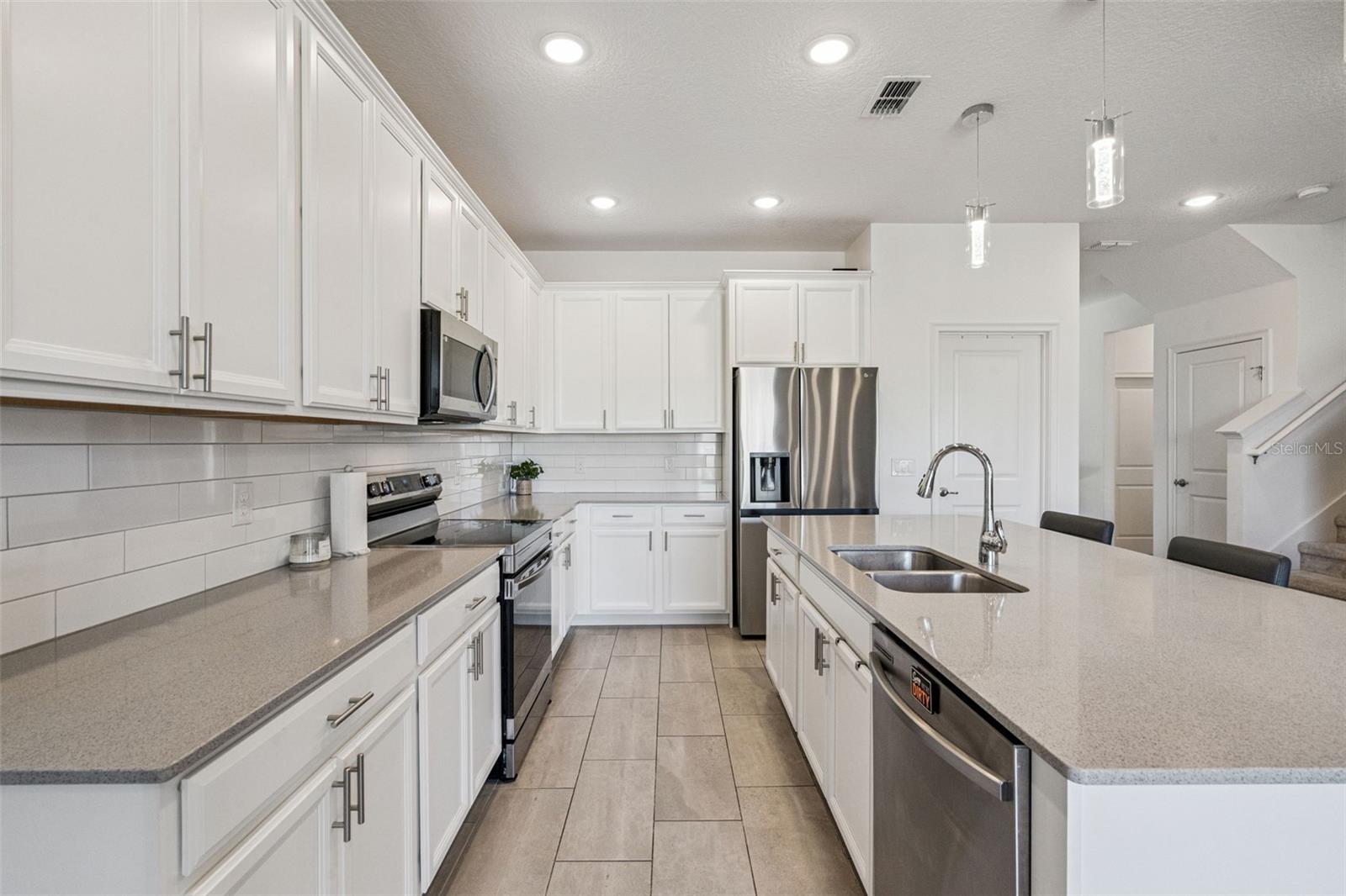 RESERVE AT AVIANA - Residential