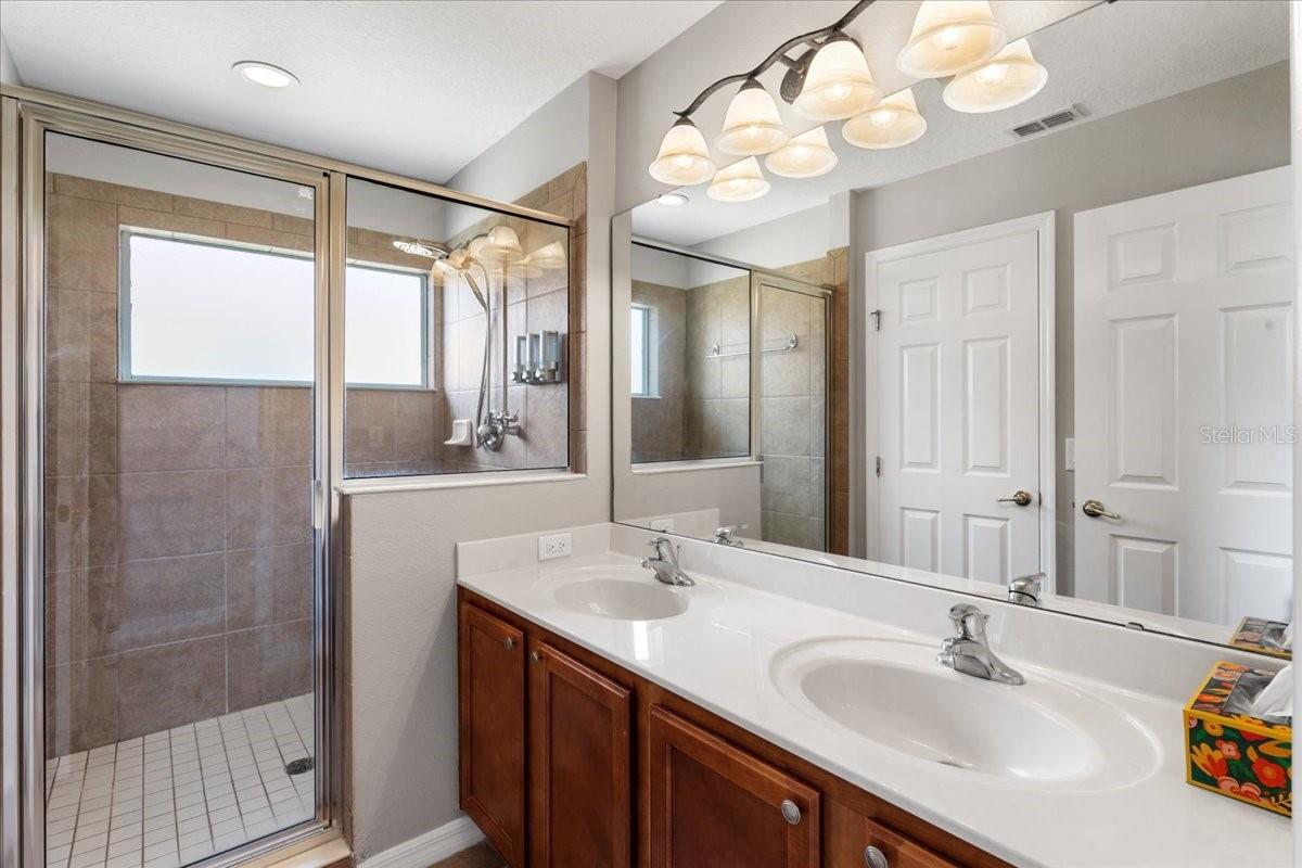 WATERSONG PH 01 - Residential