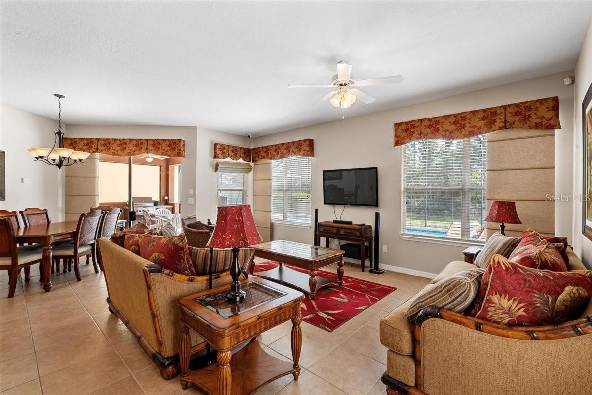 WATERSONG PH 01 - Residential