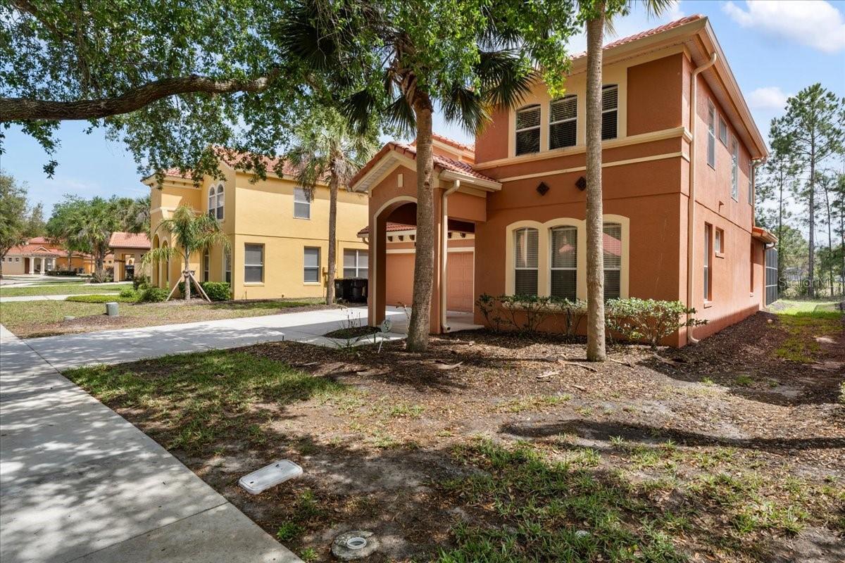 WATERSONG PH 01 - Residential