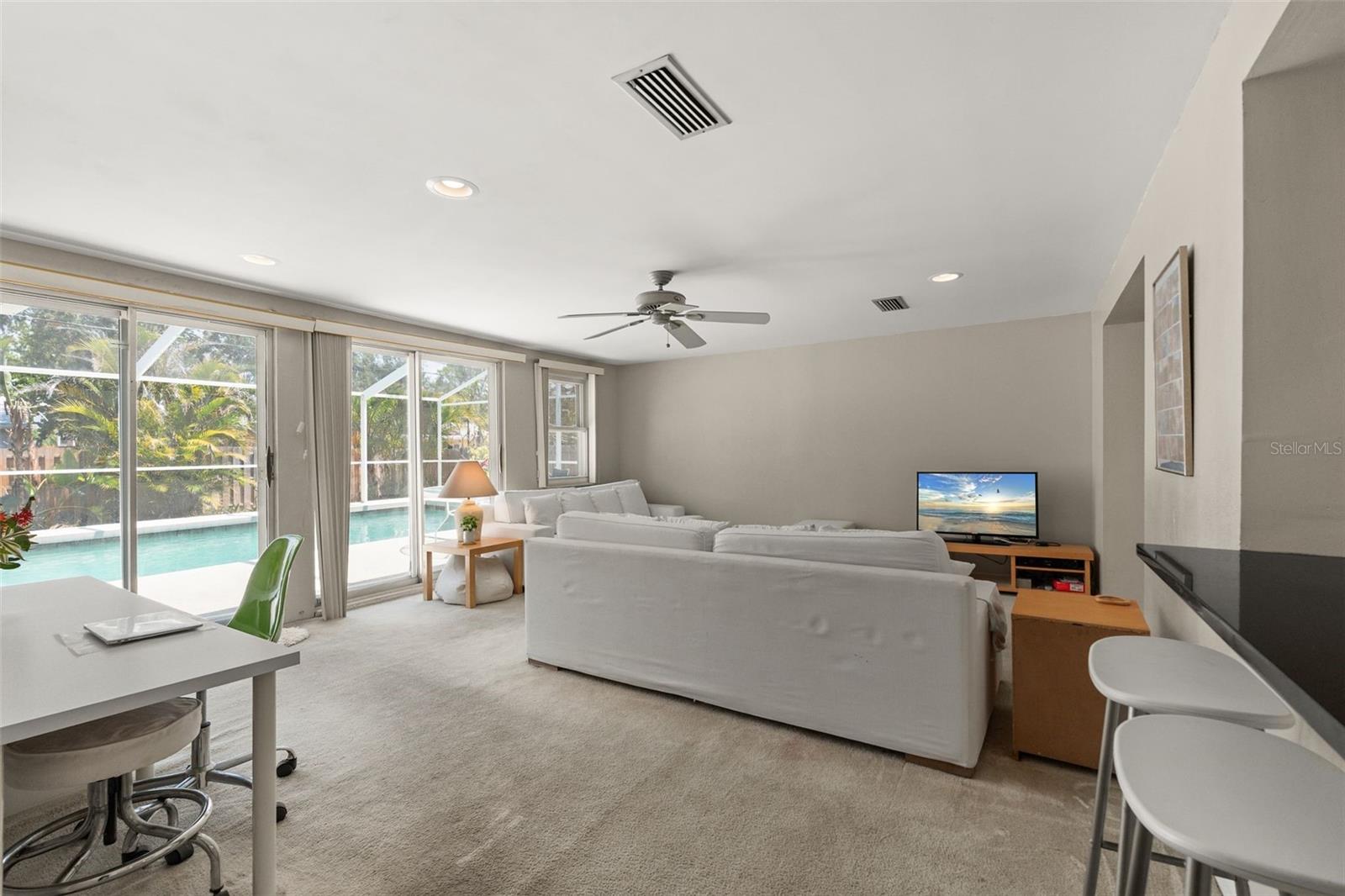 WHITFIELD ESTATES BLKS 14-23 & 26 - Residential