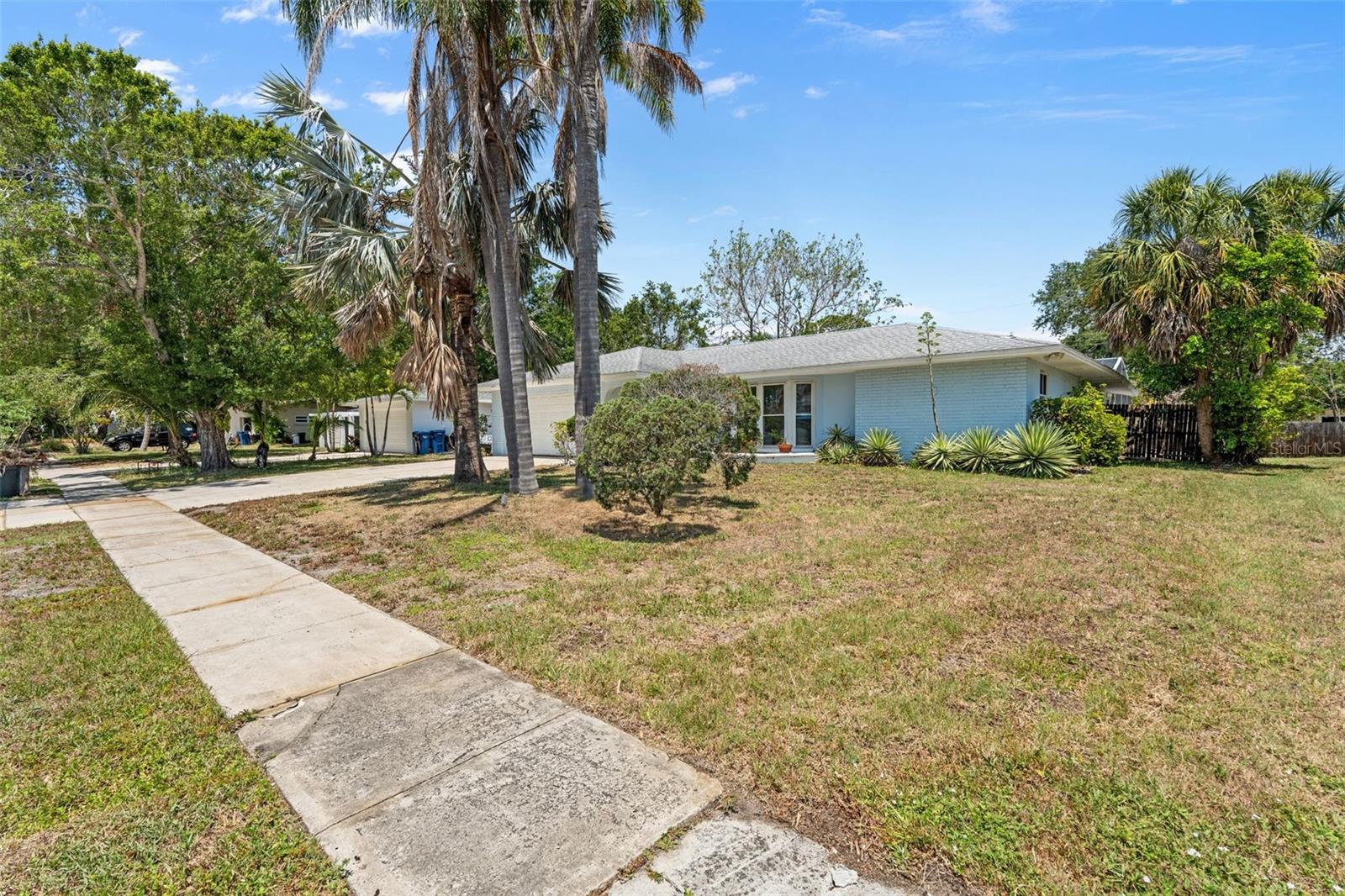 WHITFIELD ESTATES BLKS 14-23 & 26 - Residential
