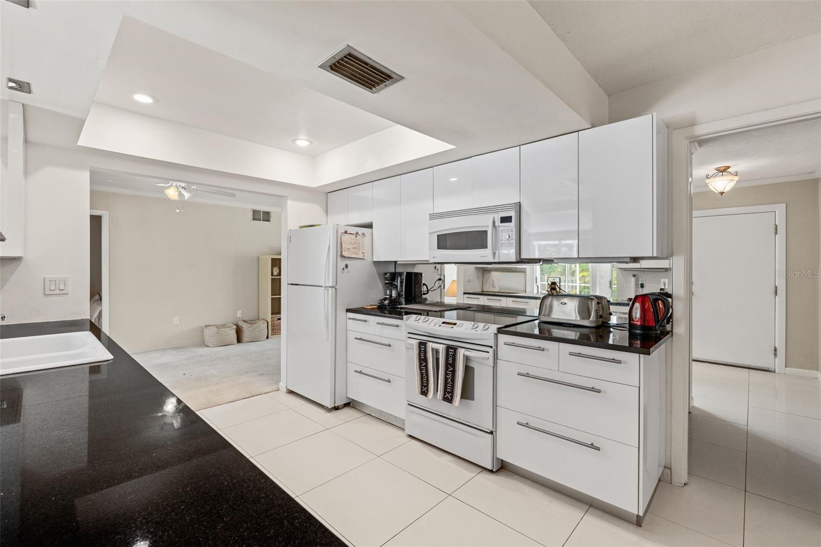 WHITFIELD ESTATES BLKS 14-23 & 26 - Residential
