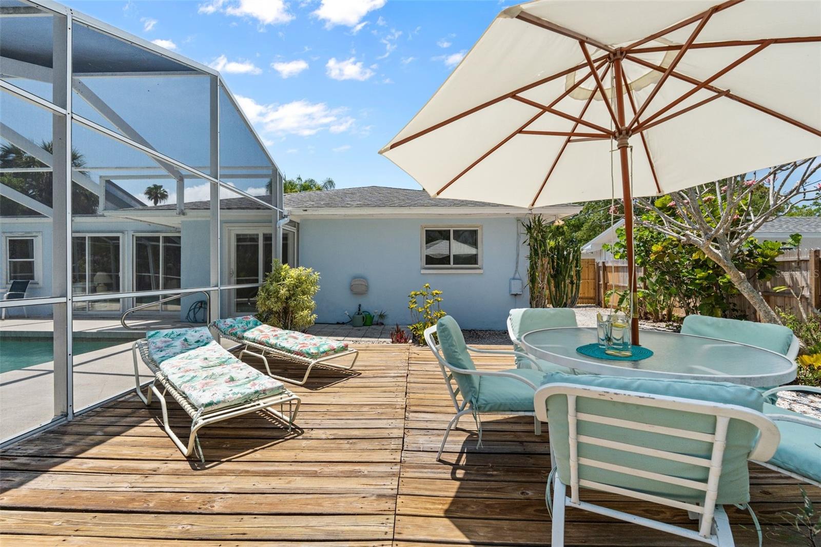 WHITFIELD ESTATES BLKS 14-23 & 26 - Residential
