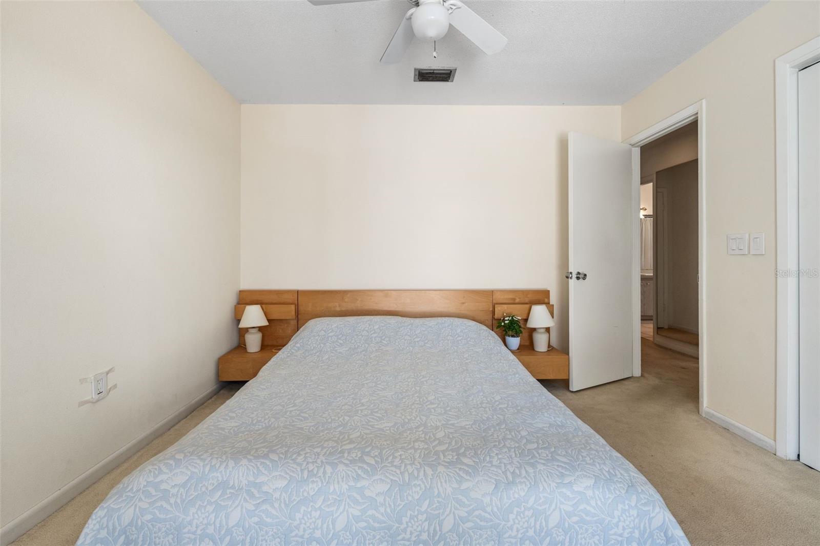 WHITFIELD ESTATES BLKS 14-23 & 26 - Residential