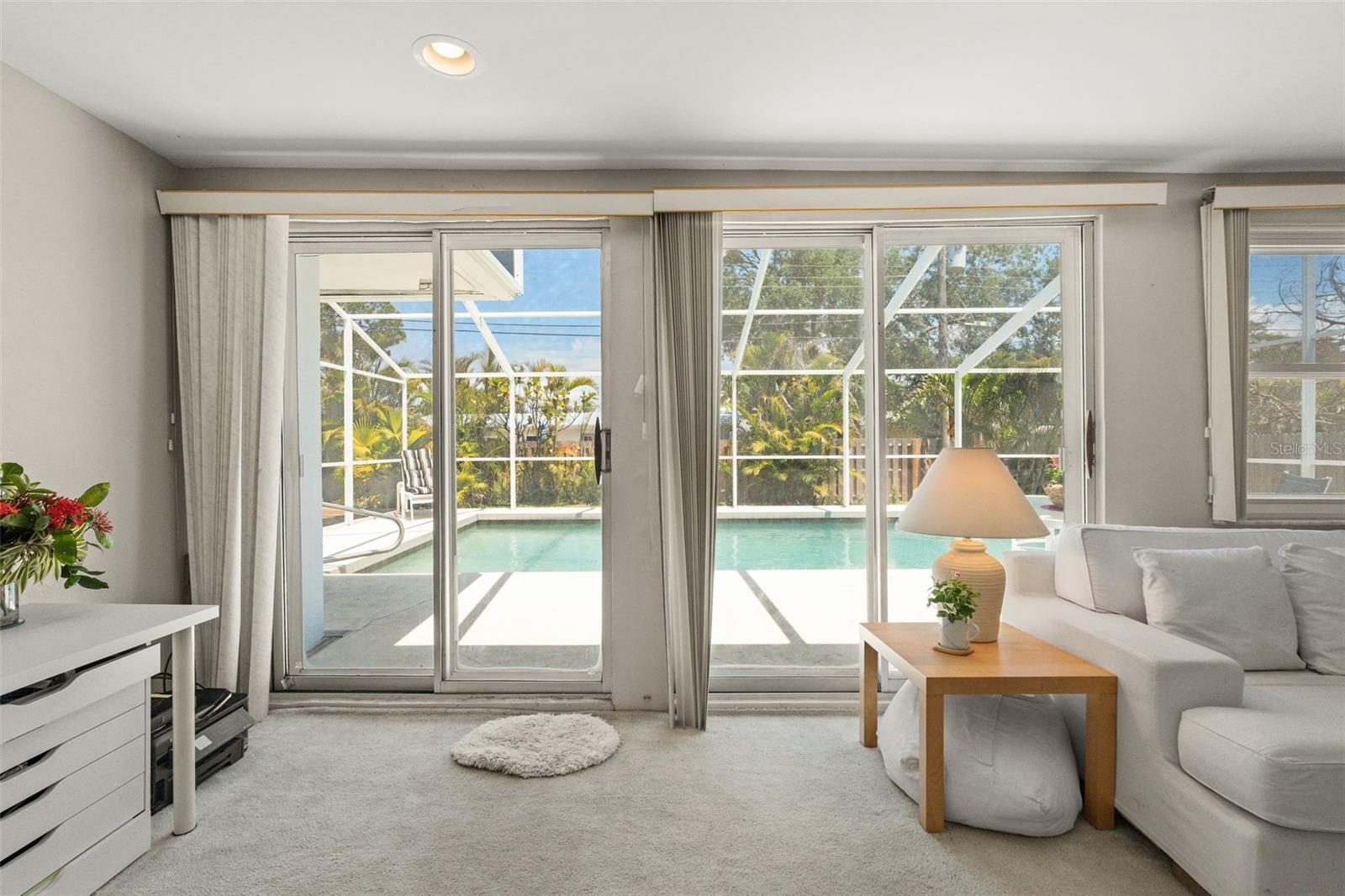 WHITFIELD ESTATES BLKS 14-23 & 26 - Residential