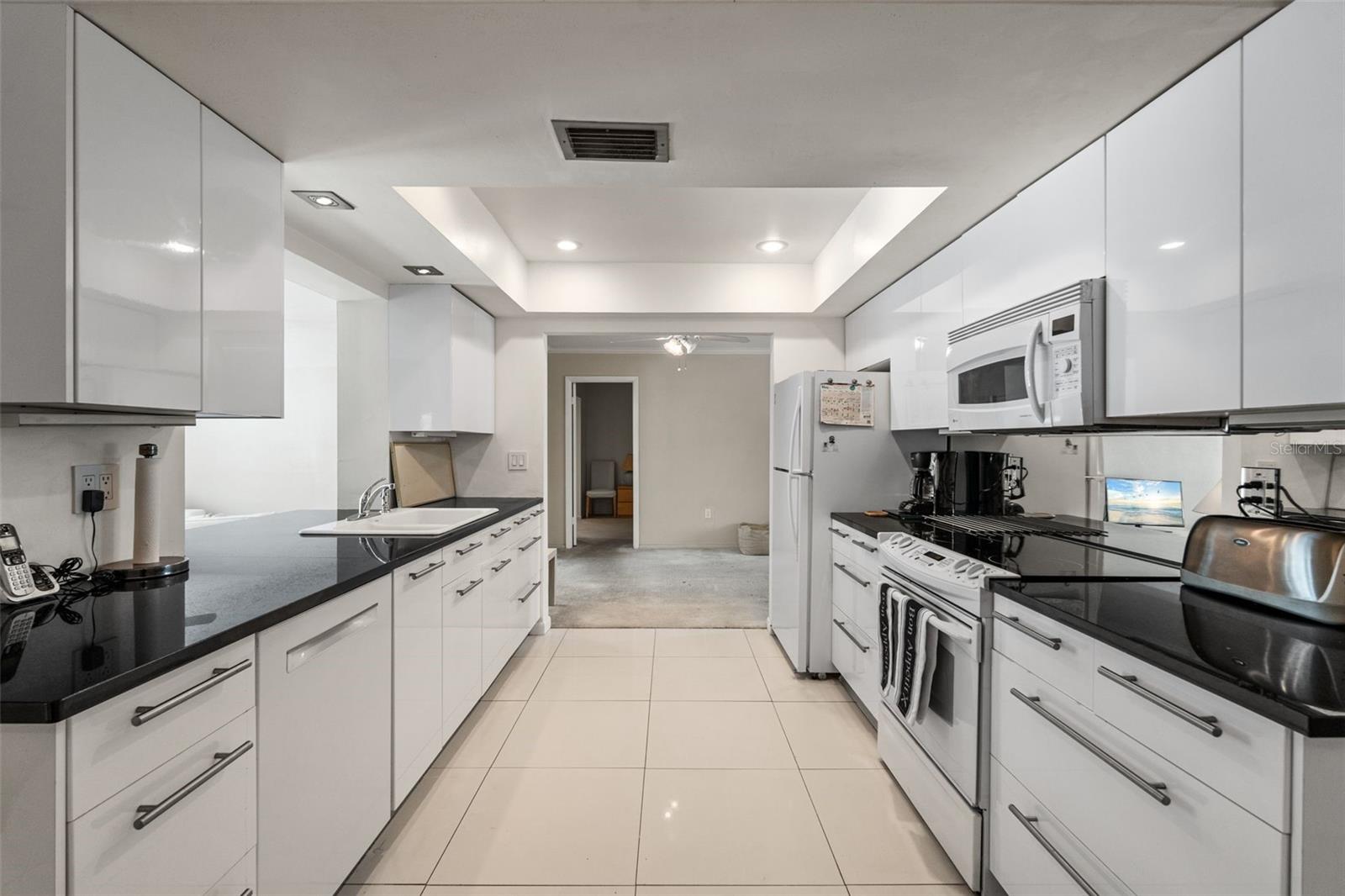 WHITFIELD ESTATES BLKS 14-23 & 26 - Residential