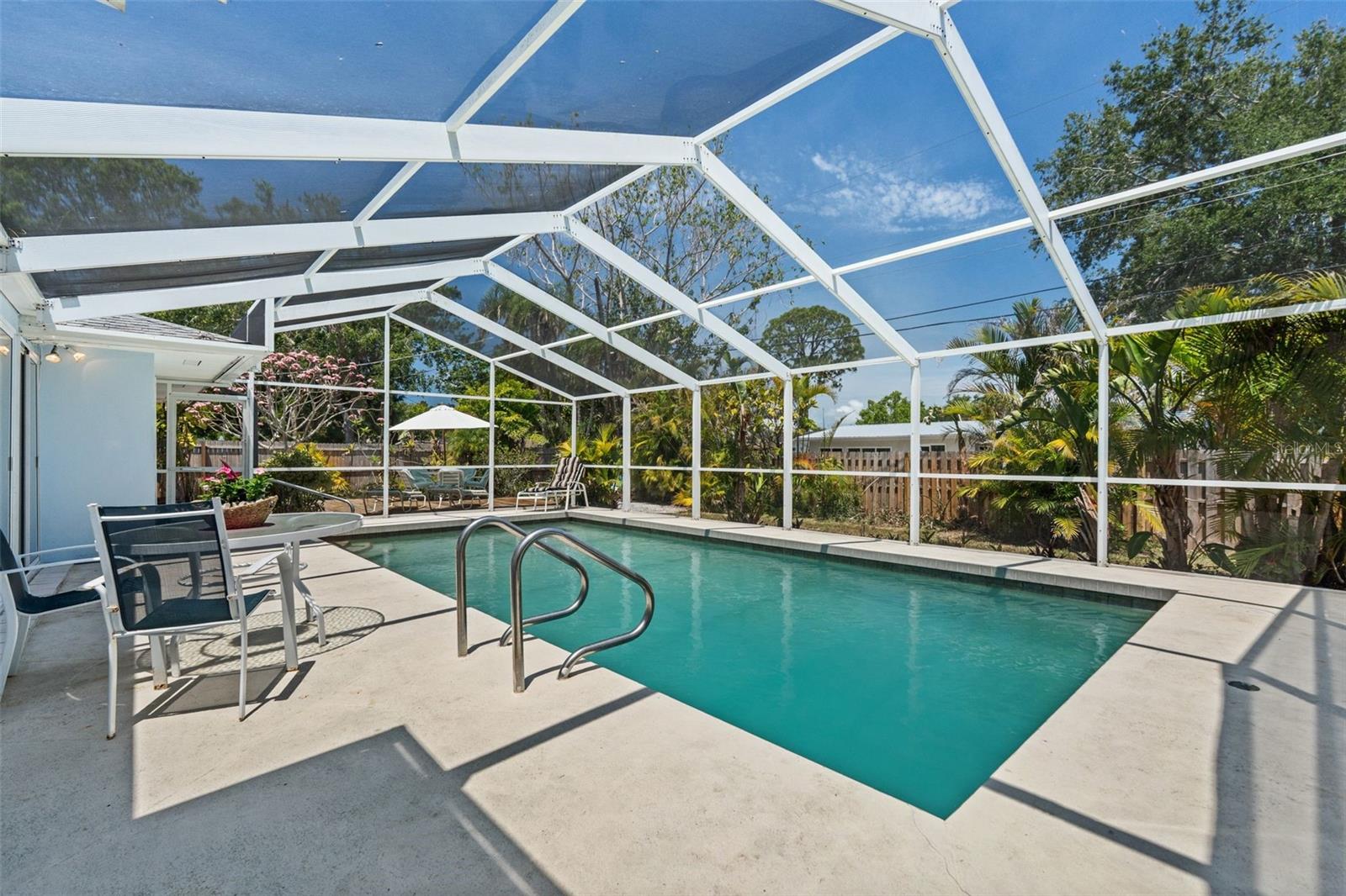 WHITFIELD ESTATES BLKS 14-23 & 26 - Residential