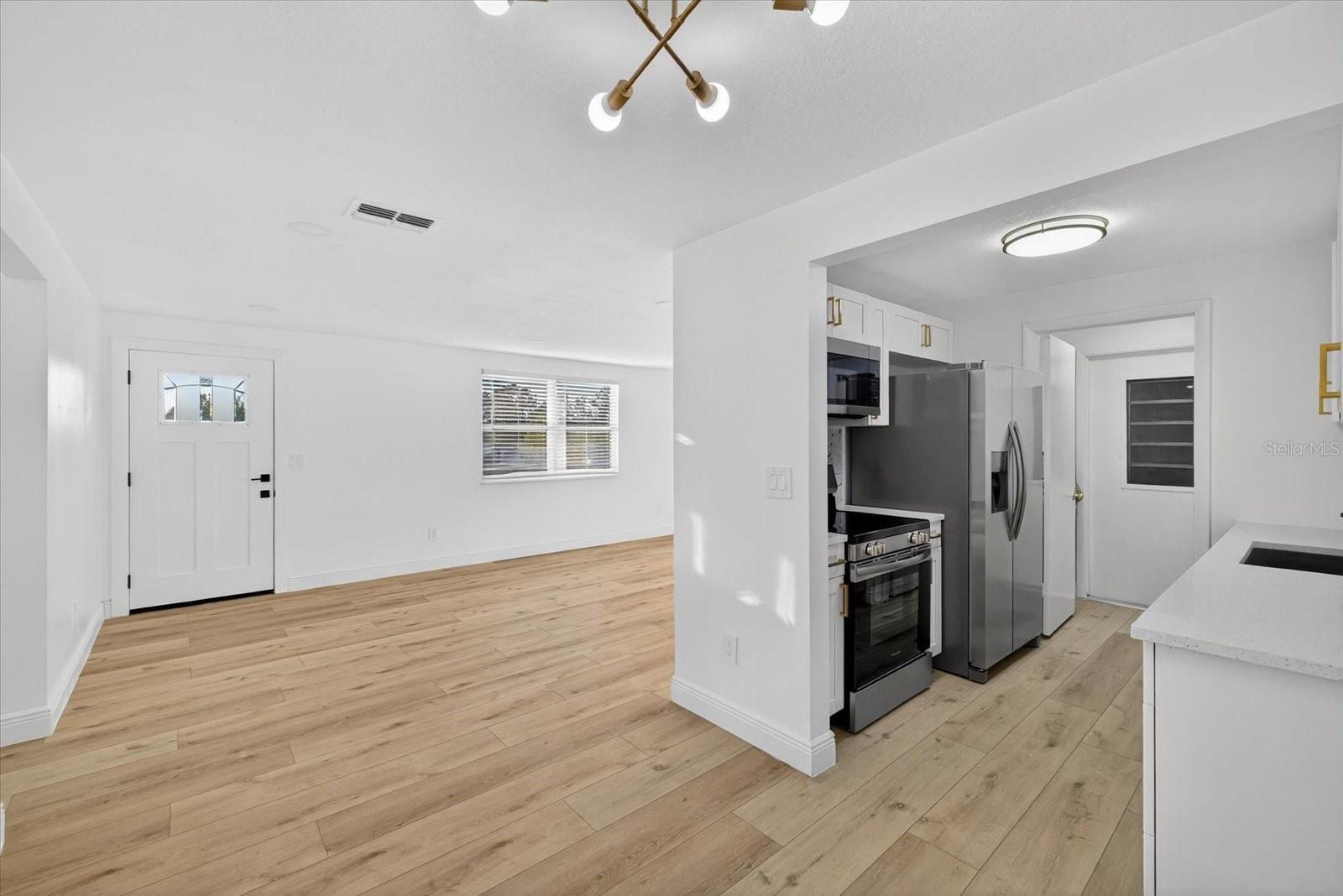 SPRING HILL - Residential