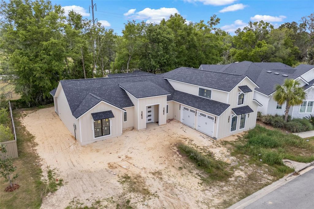 Photo of 1044 SW 120th Drive, Gainesville, FL 32607 (MLS # GC529989)