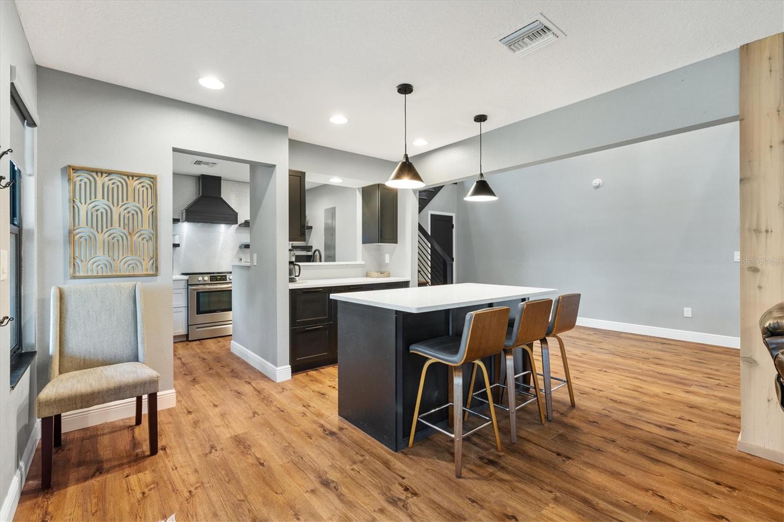 SUNSET SHORES - Residential