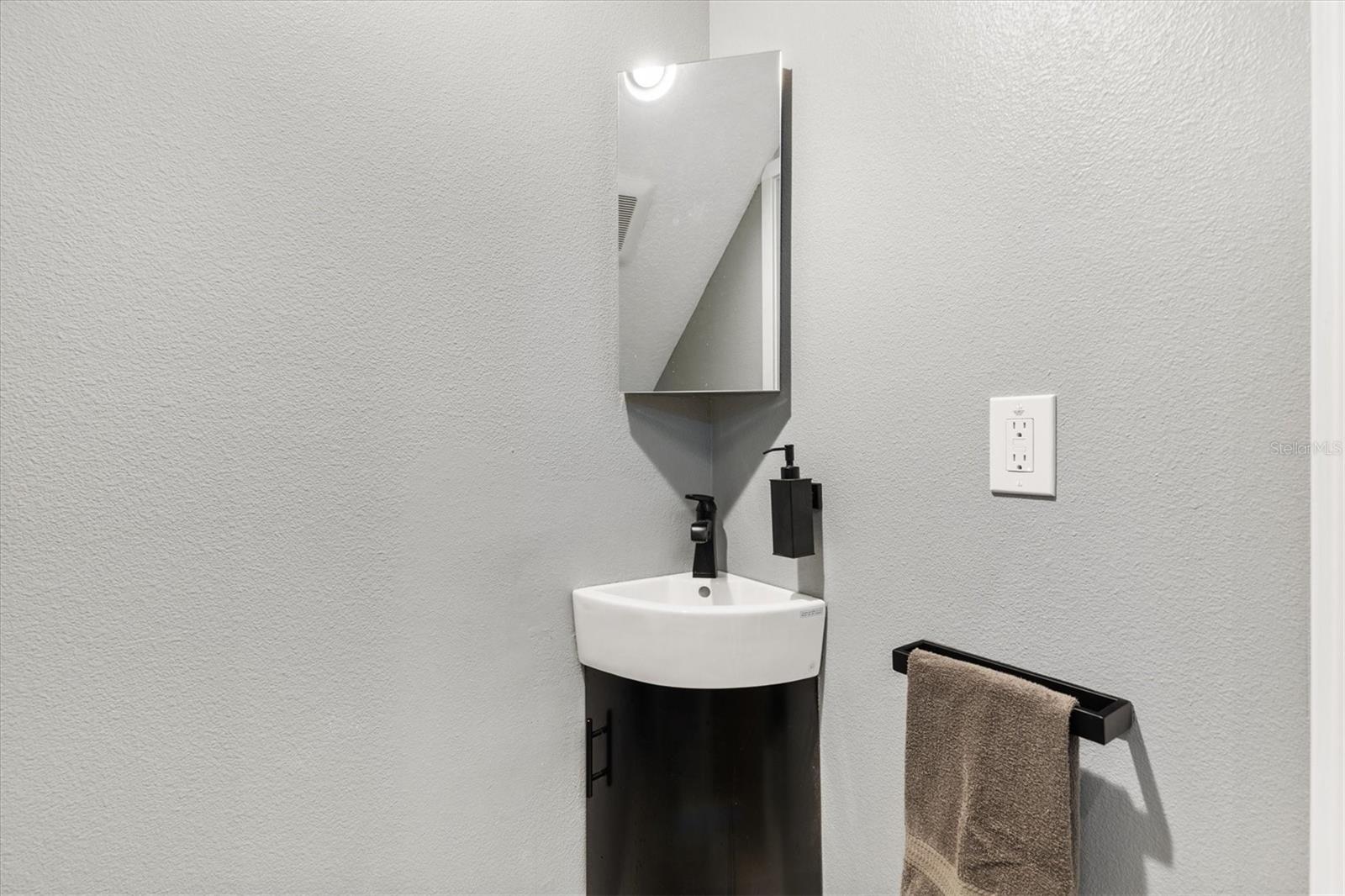 SUNSET SHORES - Residential