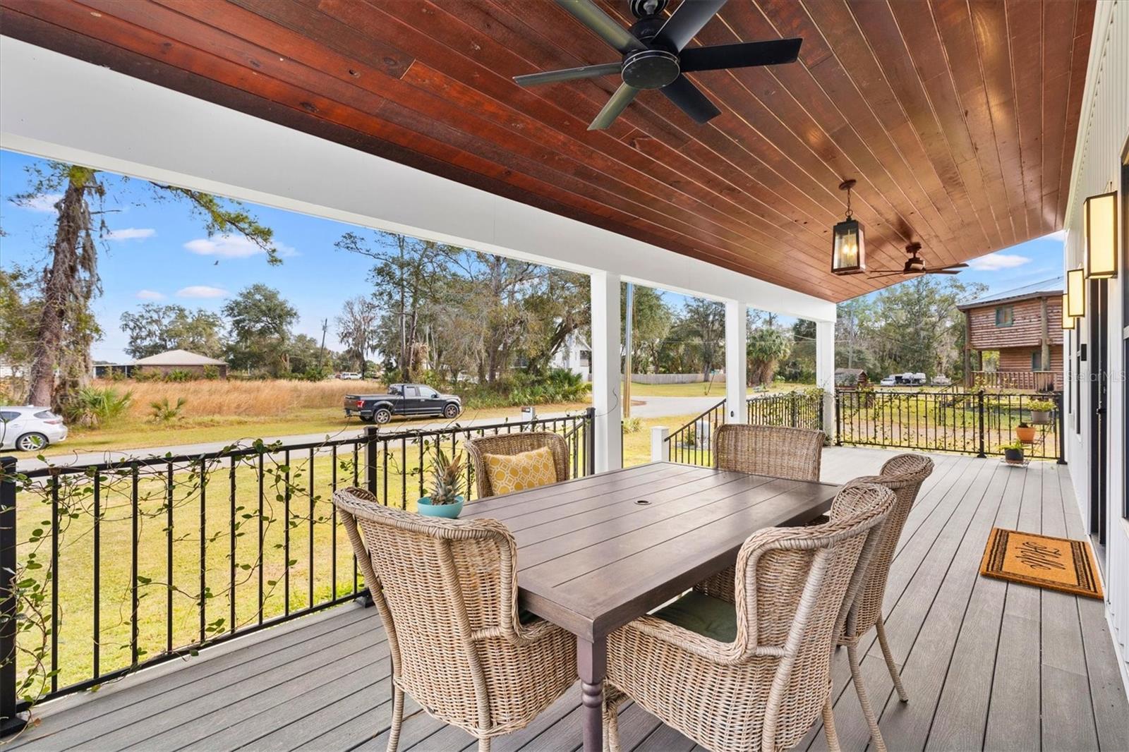 SUNSET SHORES - Residential