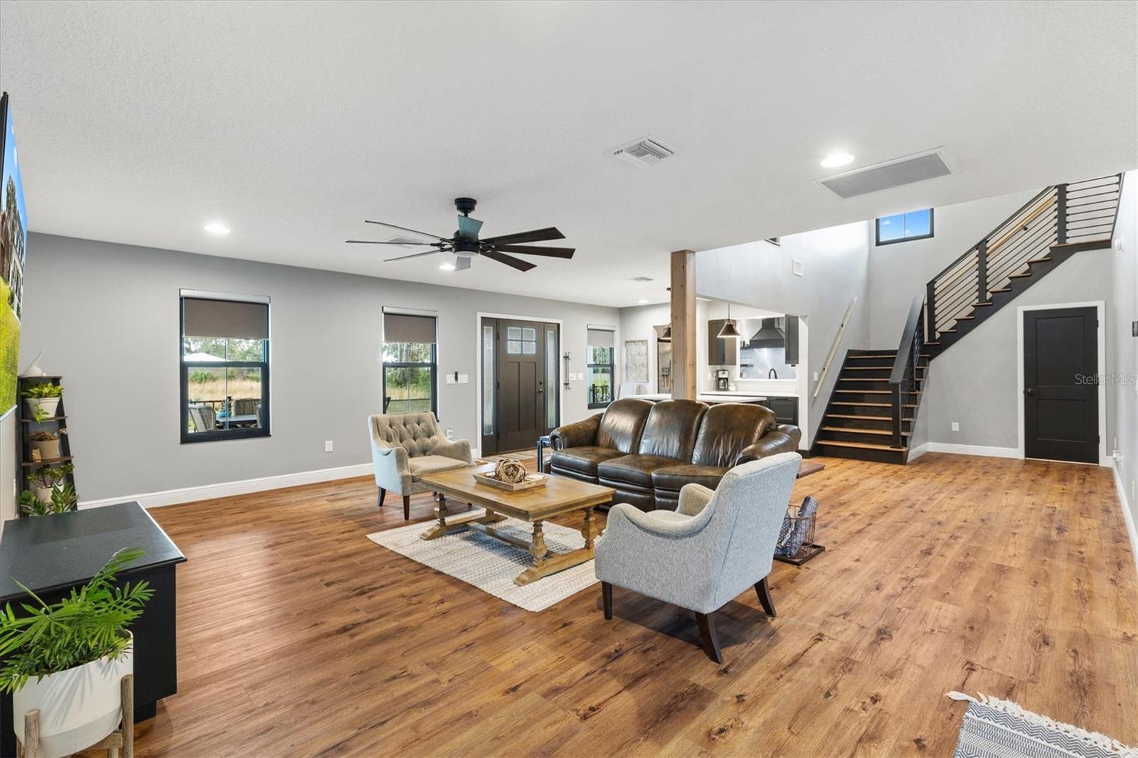 SUNSET SHORES - Residential