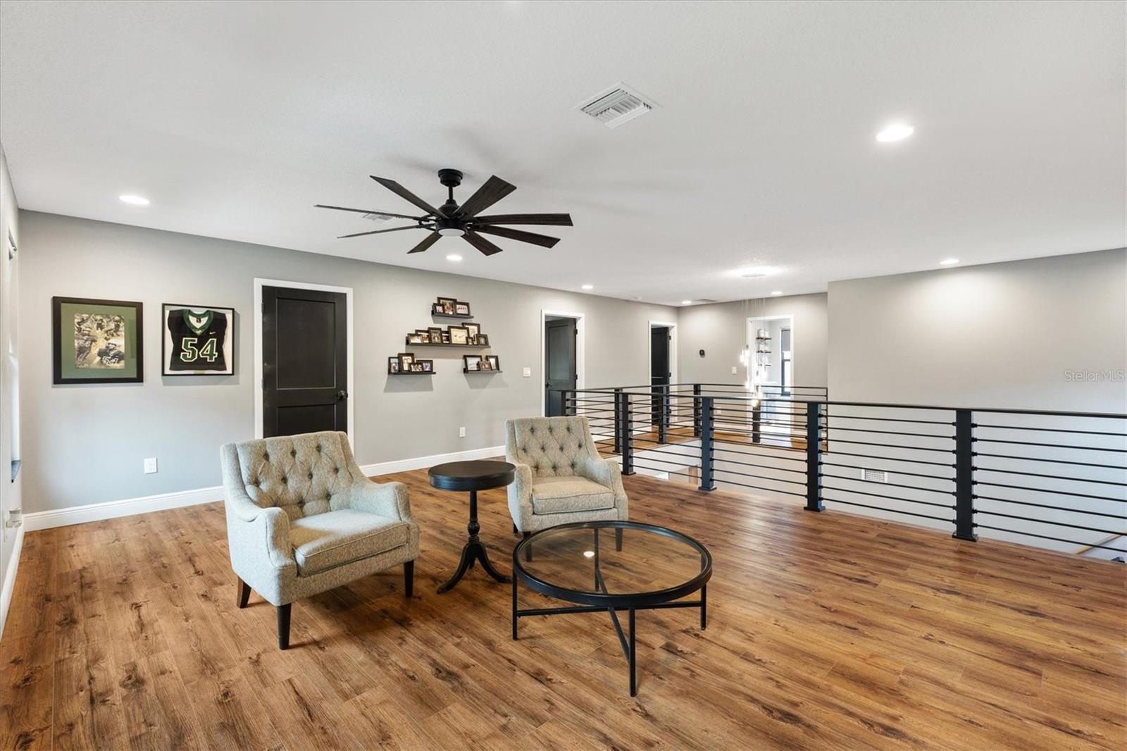 SUNSET SHORES - Residential