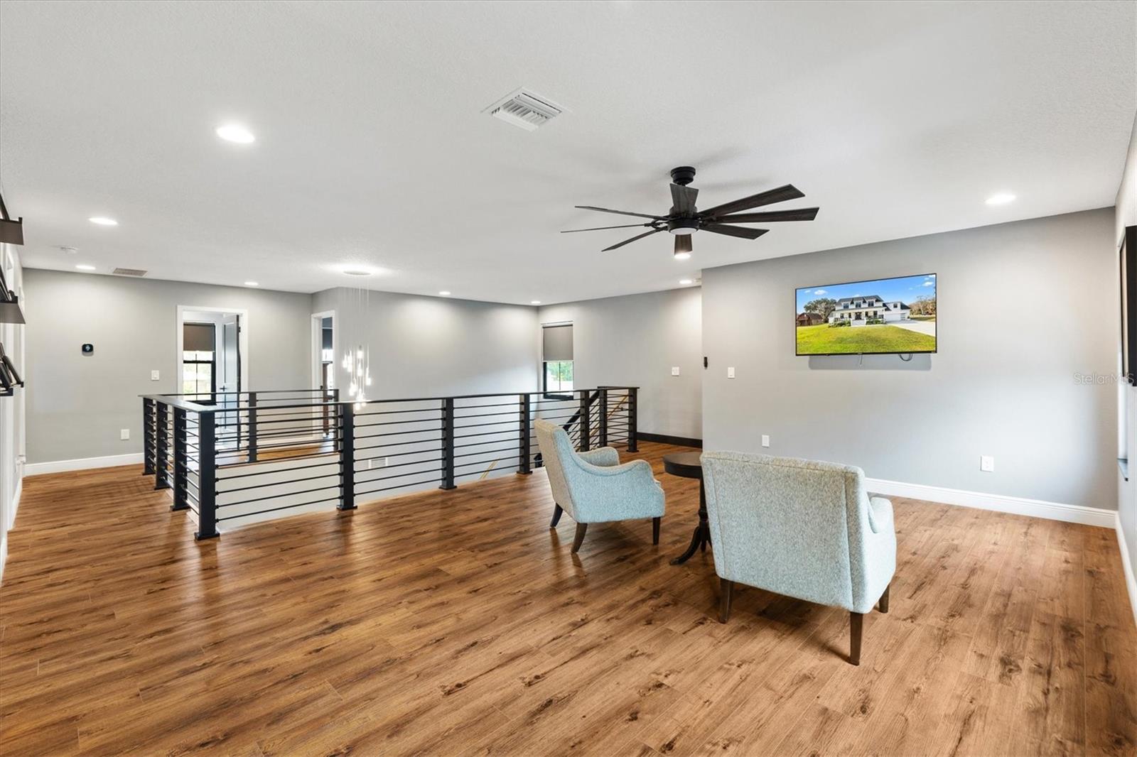 SUNSET SHORES - Residential