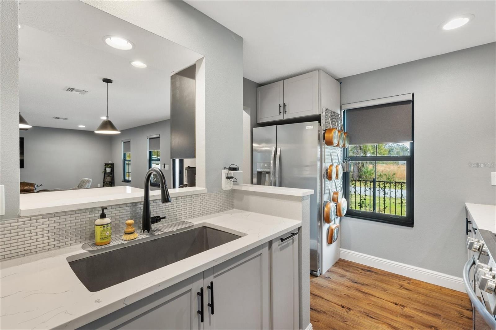 SUNSET SHORES - Residential