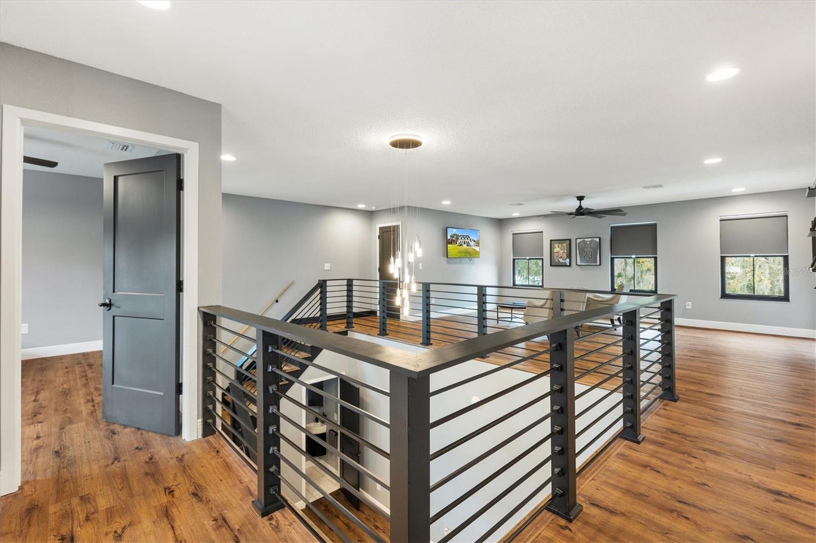 SUNSET SHORES - Residential