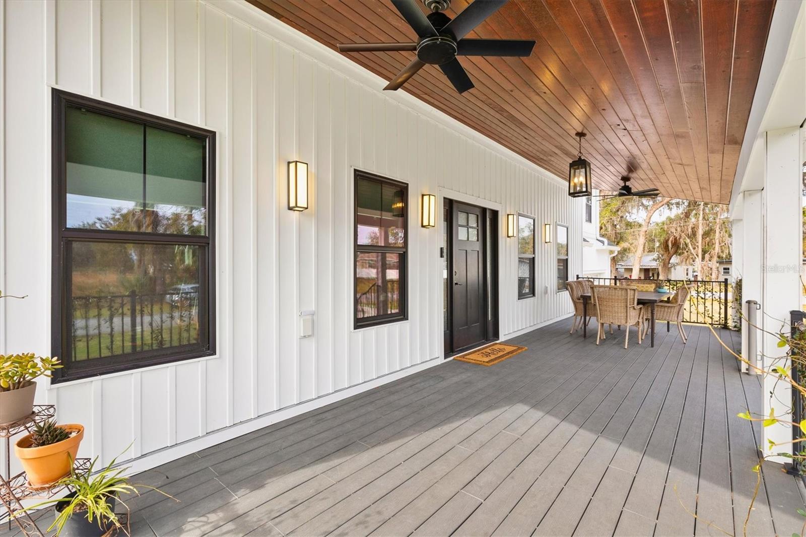 SUNSET SHORES - Residential