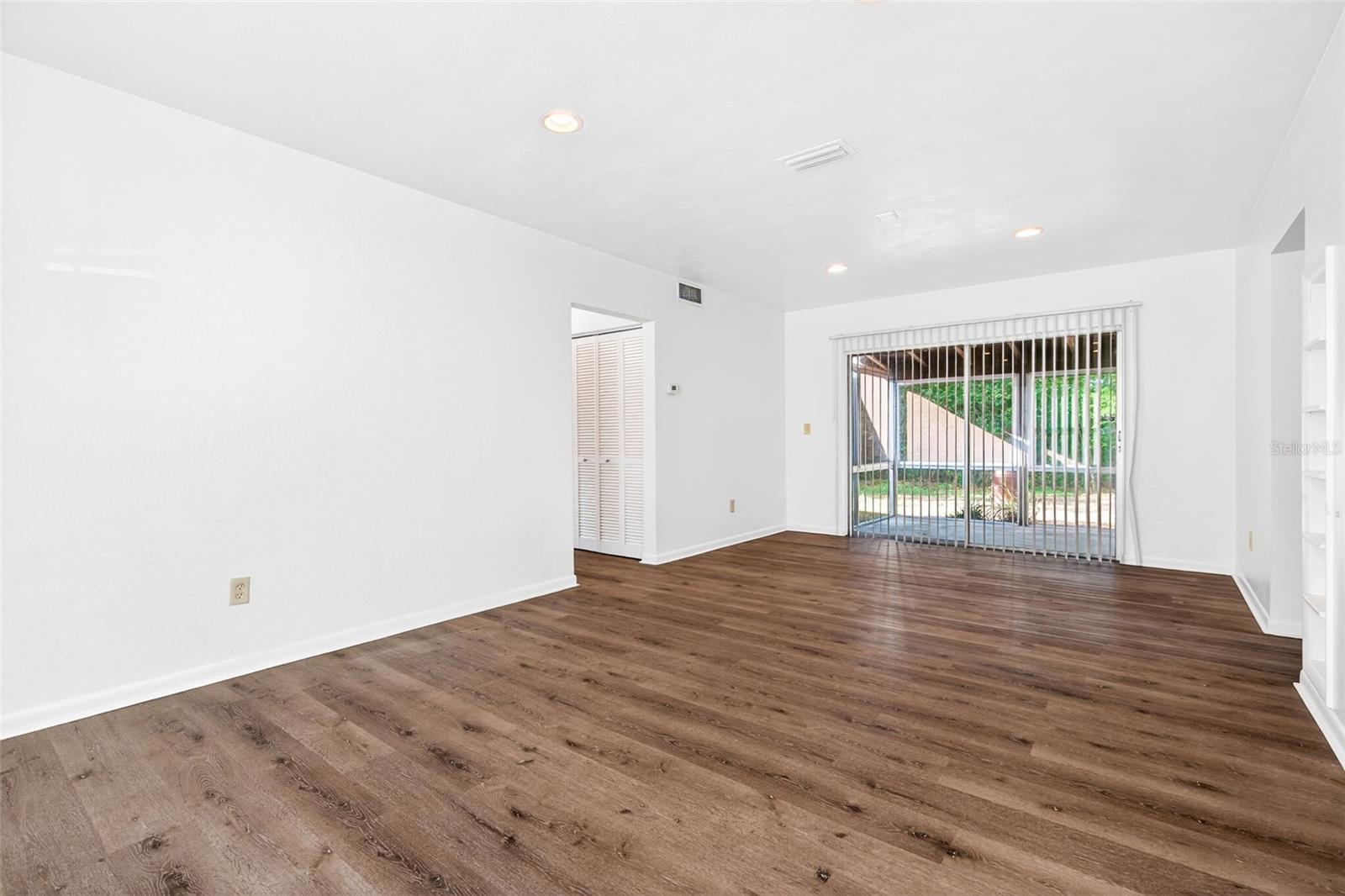 CITRUS SPGS UNIT 02 - Residential