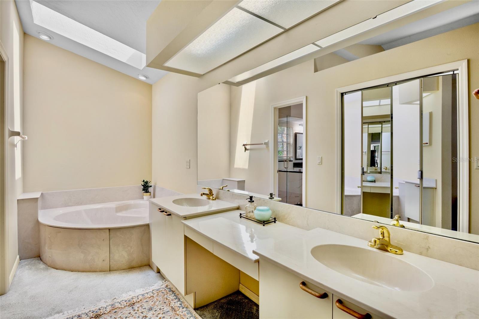 MEADOWS THE - Residential