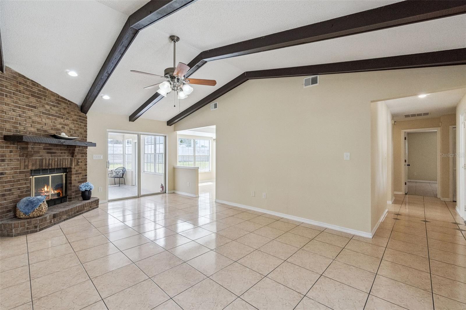 LAKE BOSSE OAKS - Residential