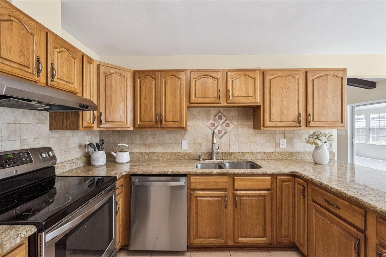 LAKE BOSSE OAKS - Residential