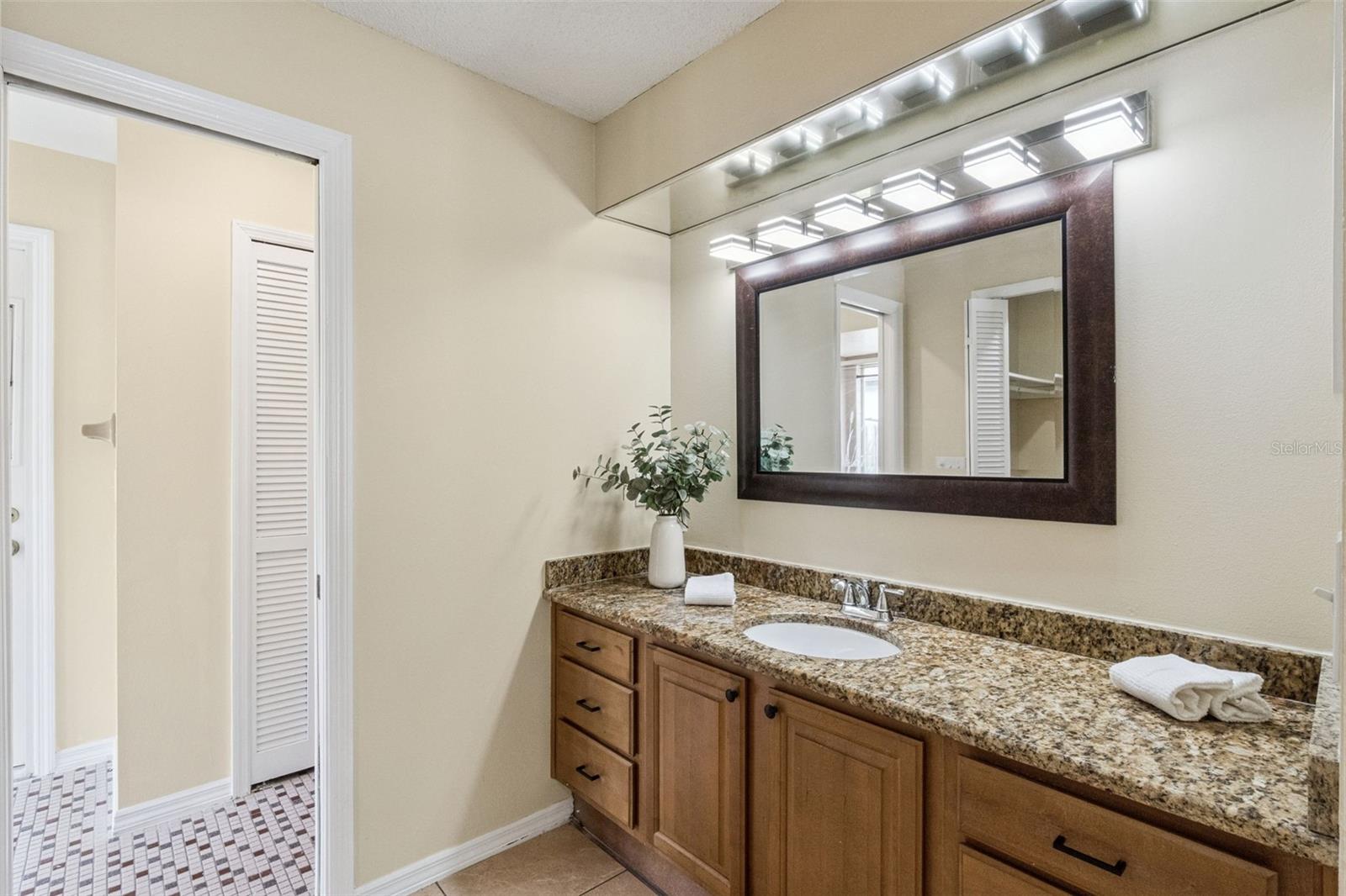 LAKE BOSSE OAKS - Residential