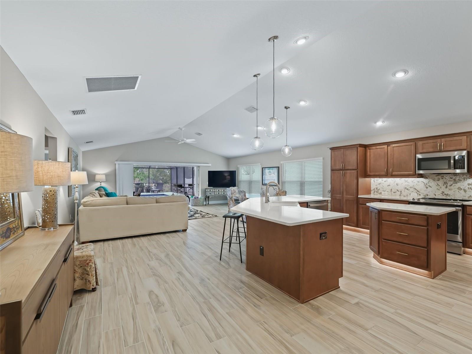 VILLAGES/SOUTHERN OAKS TY VILL - Residential Lease