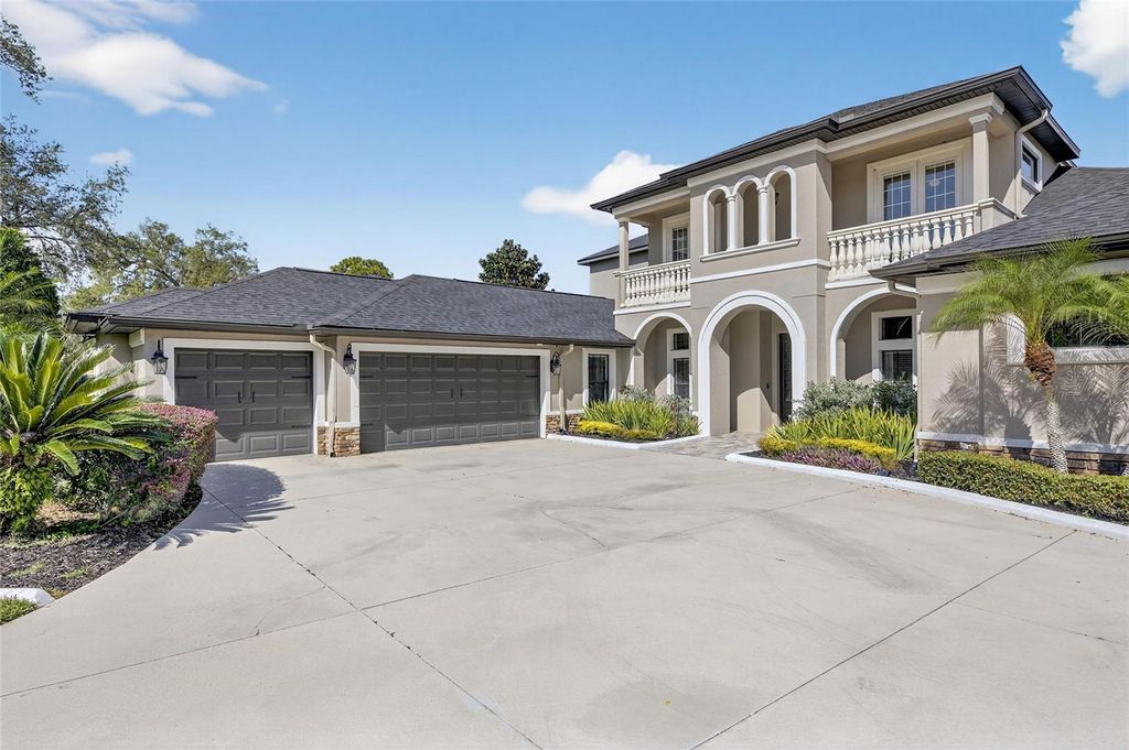 Photo of 121 Falling Water Drive, Brandon, FL 33511 (MLS # TB8448107)