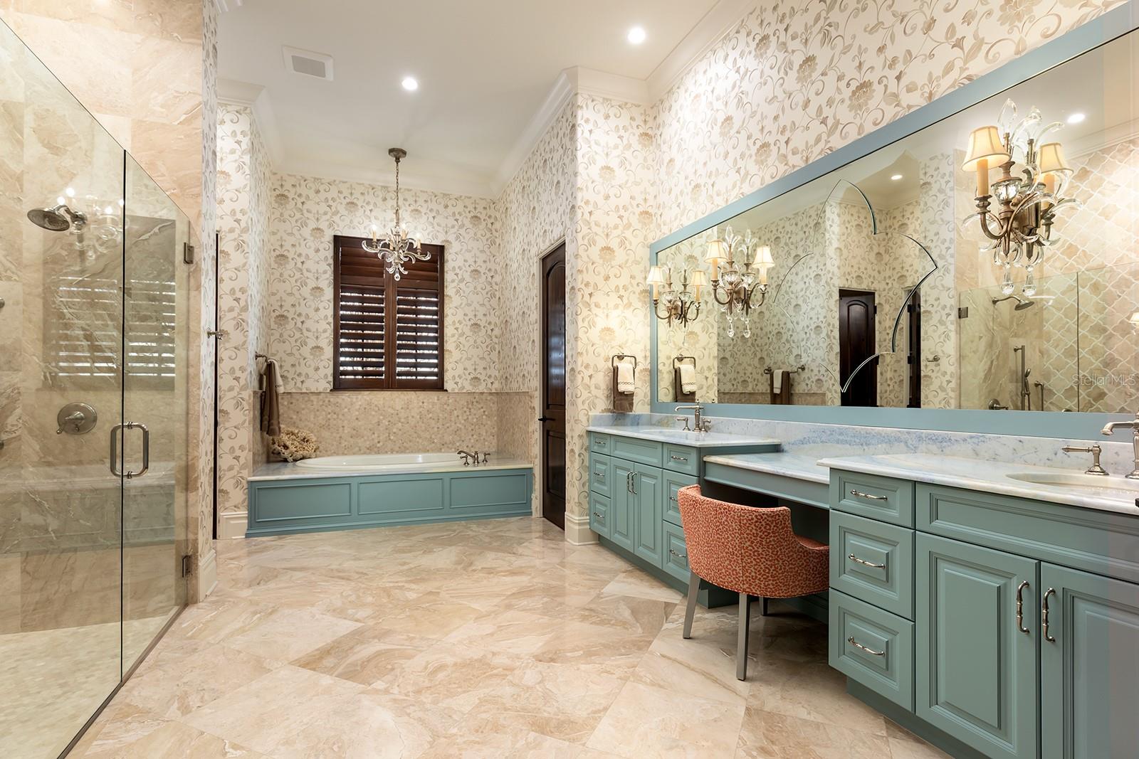 GARDENS/ISLEWORTH - Residential