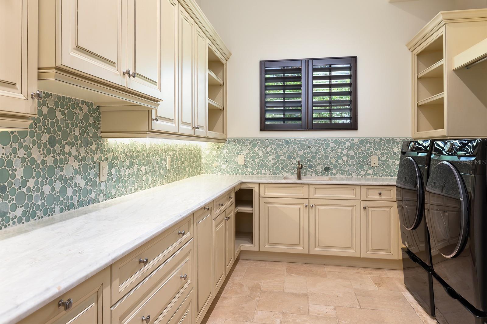 GARDENS/ISLEWORTH - Residential