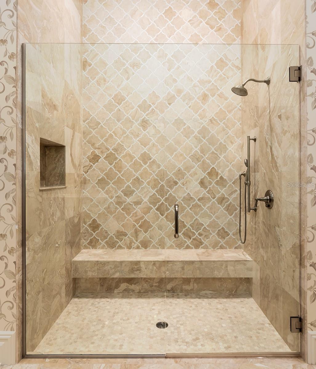 GARDENS/ISLEWORTH - Residential