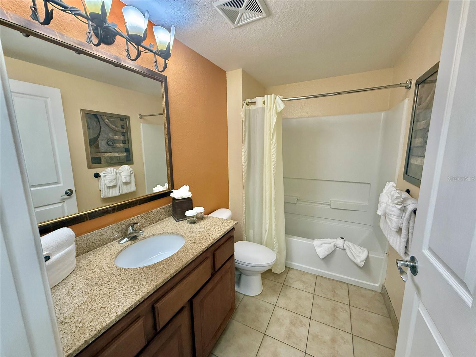 FLORIDAYS ORLANDO RESIDENCE - Residential